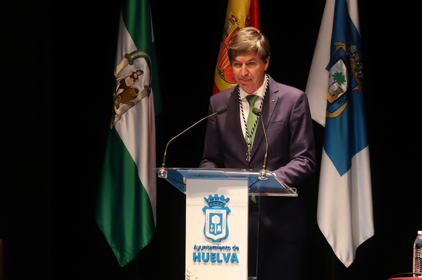 Imágenes de la toma de posesión de Pilar Miranda como alcaldesa de Huelva