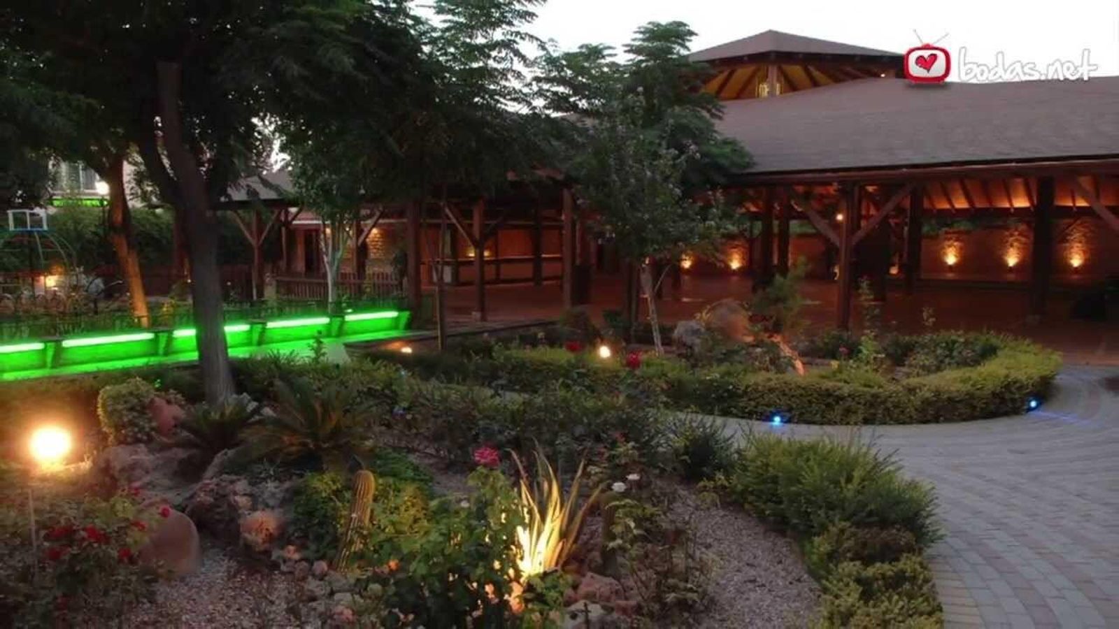 Entrada al Complejo Mayerling