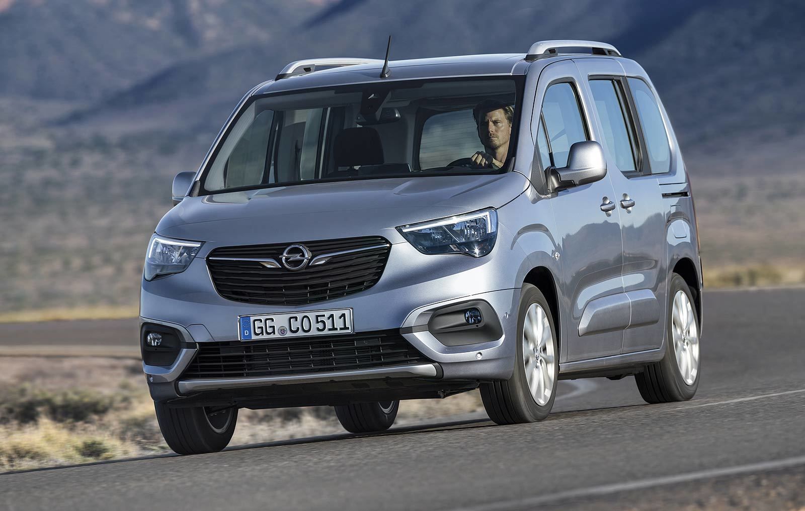 Así es el nuevo Opel Combo Life, la versión más 'monovolumen' de este comercial.