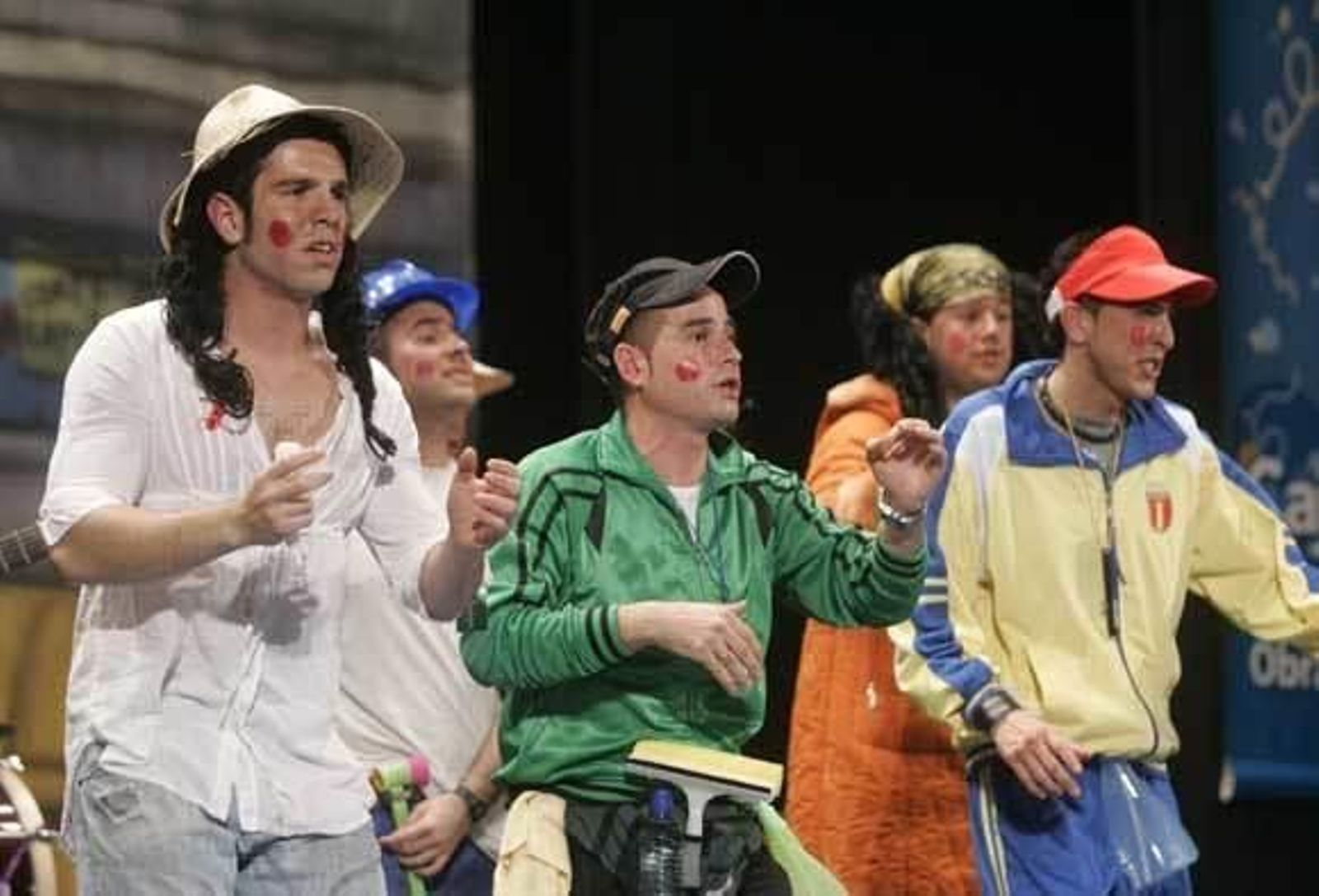 A 4.572 km. de casa, una chirigota ilegal