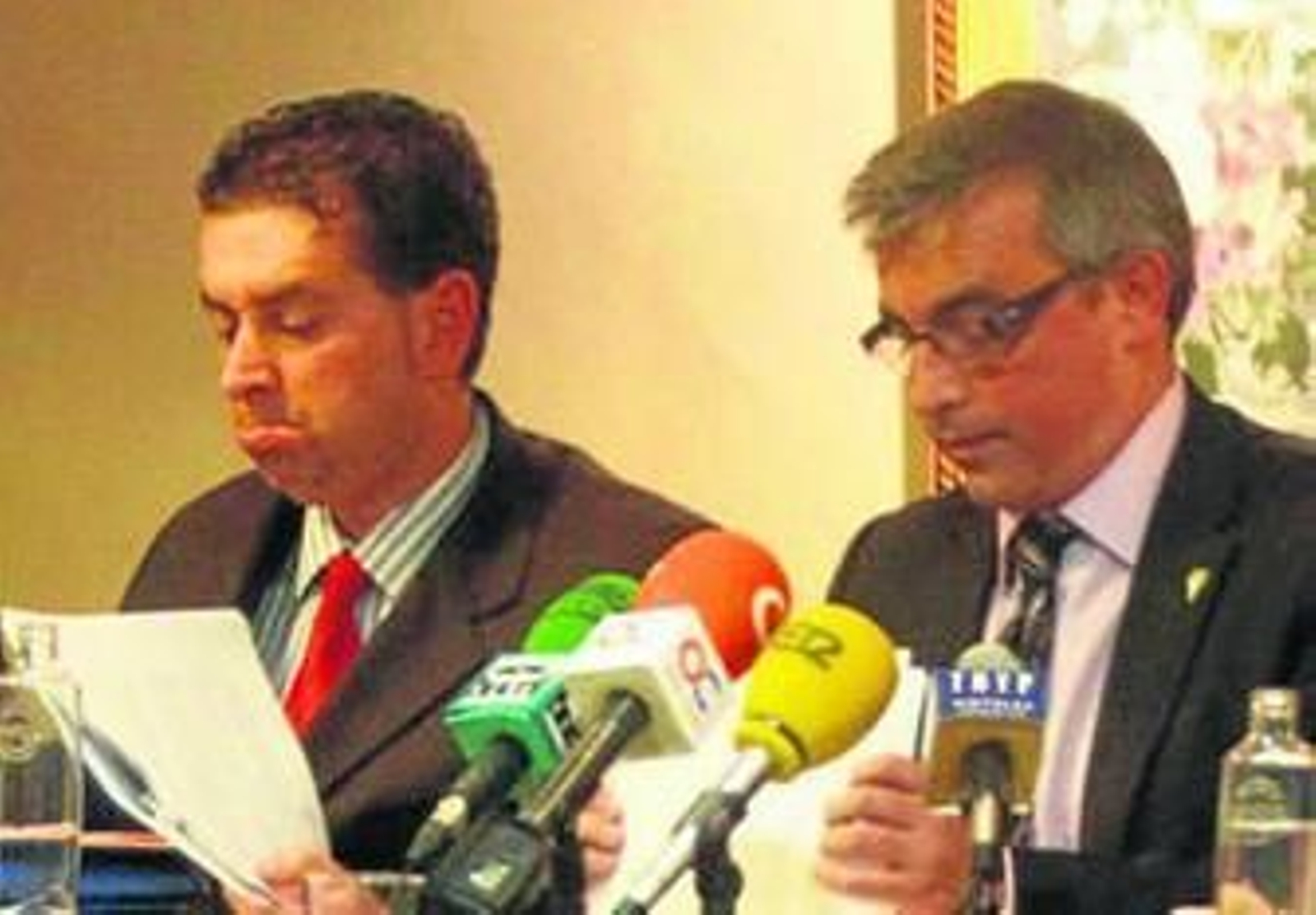 García Marichal (i) y Sánchez Grimaldi, durante la junta.