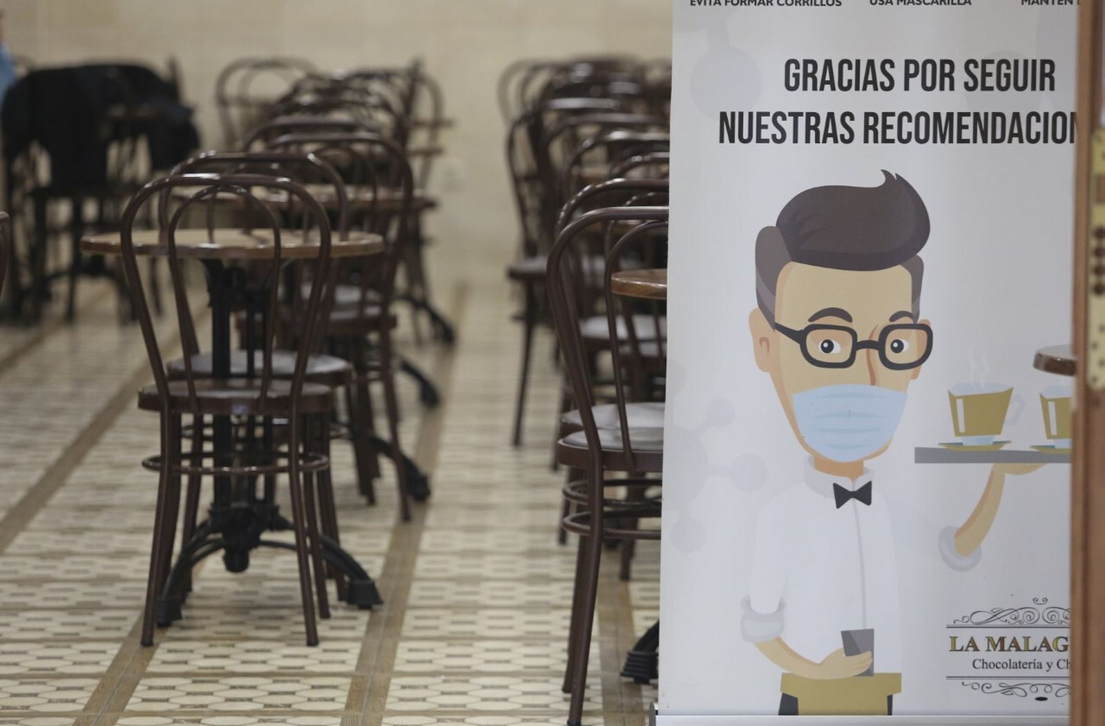 Una cafetería en Málaga capital, este pasado viernes, sin ningún cliente.