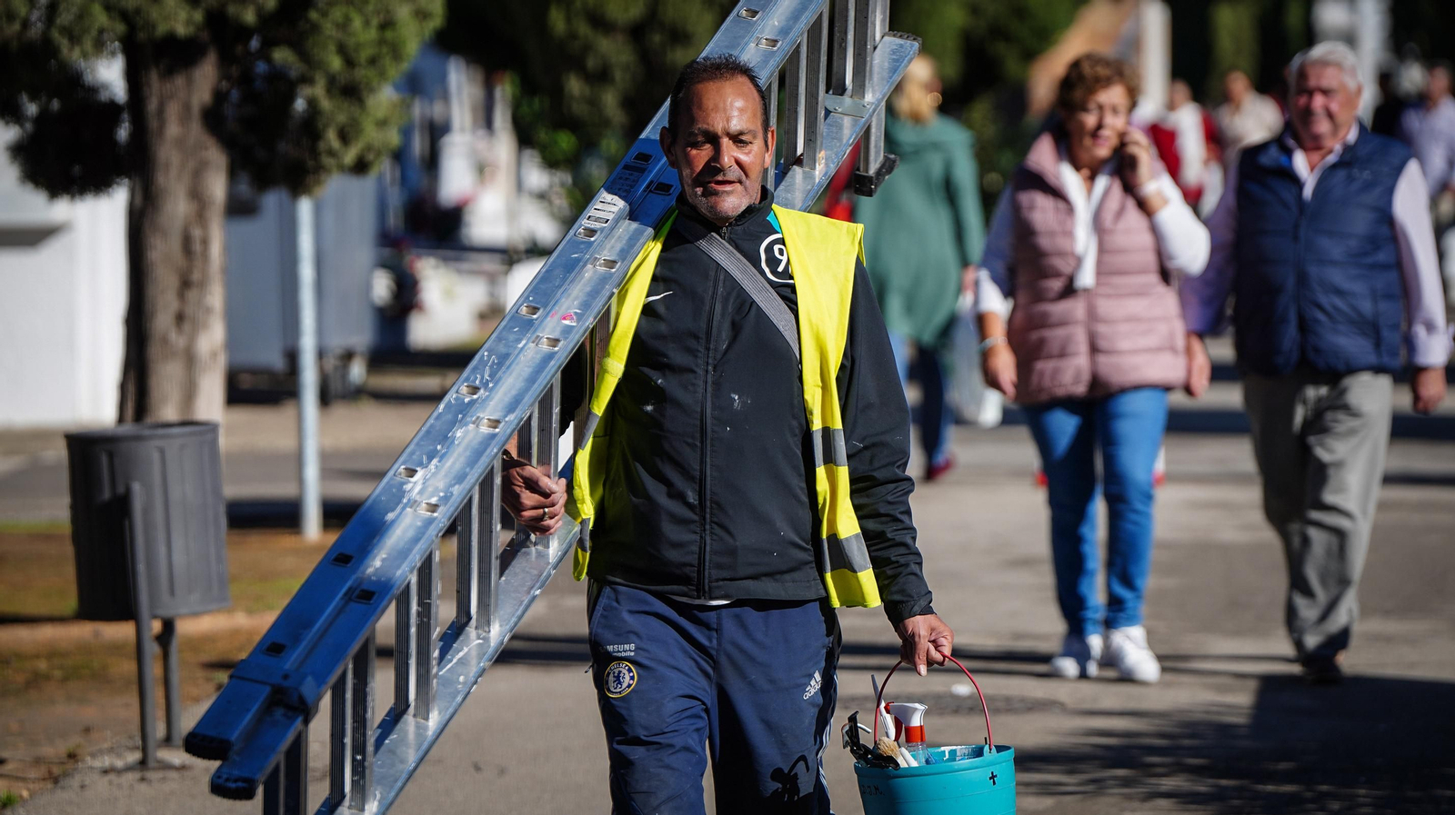 Día de todos los Santos en el cementerio de Jerez