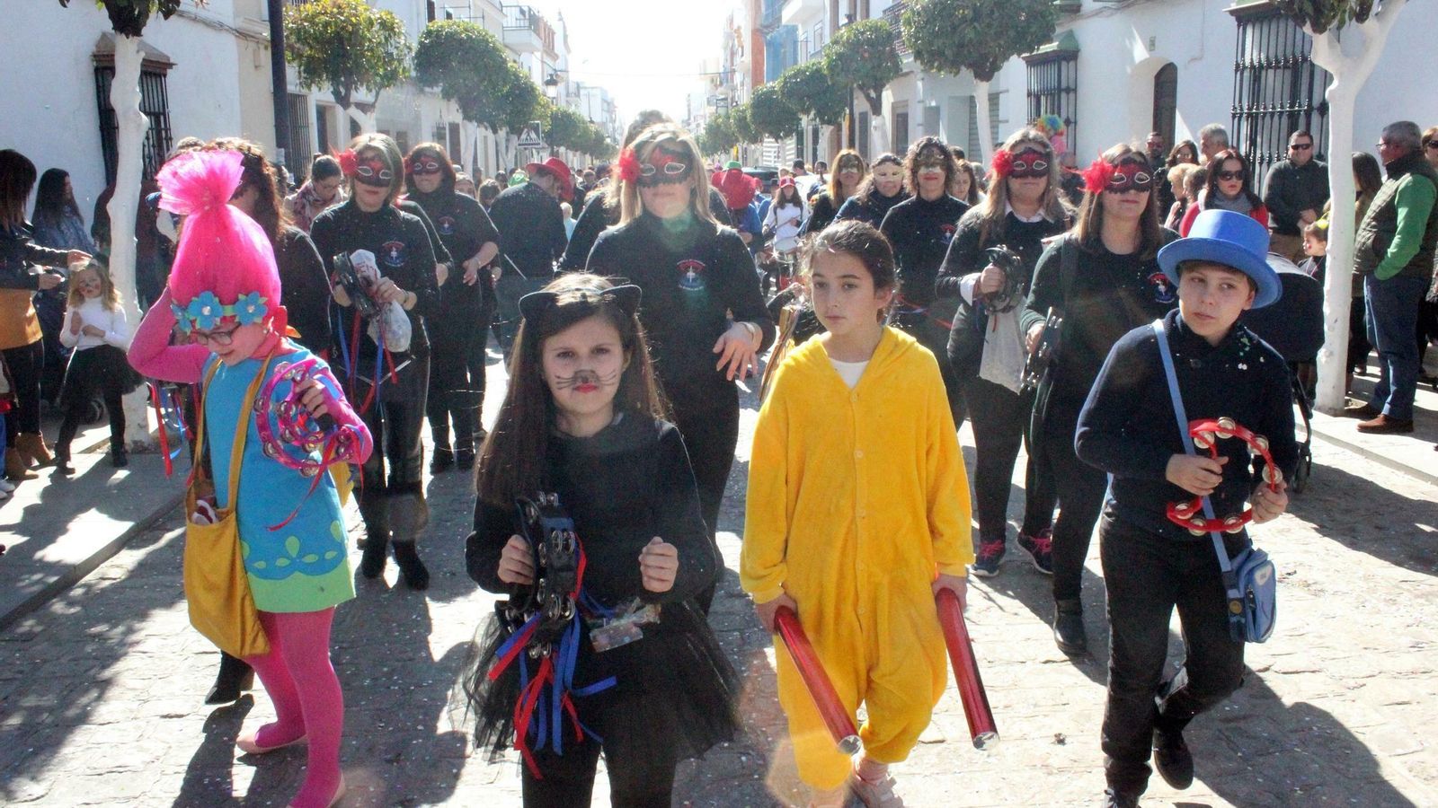 Pasacalles infantil en La Puebla del Río.