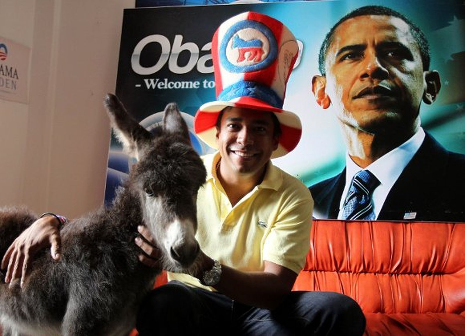 El hombre que sueña con que Obama le acepte un burro