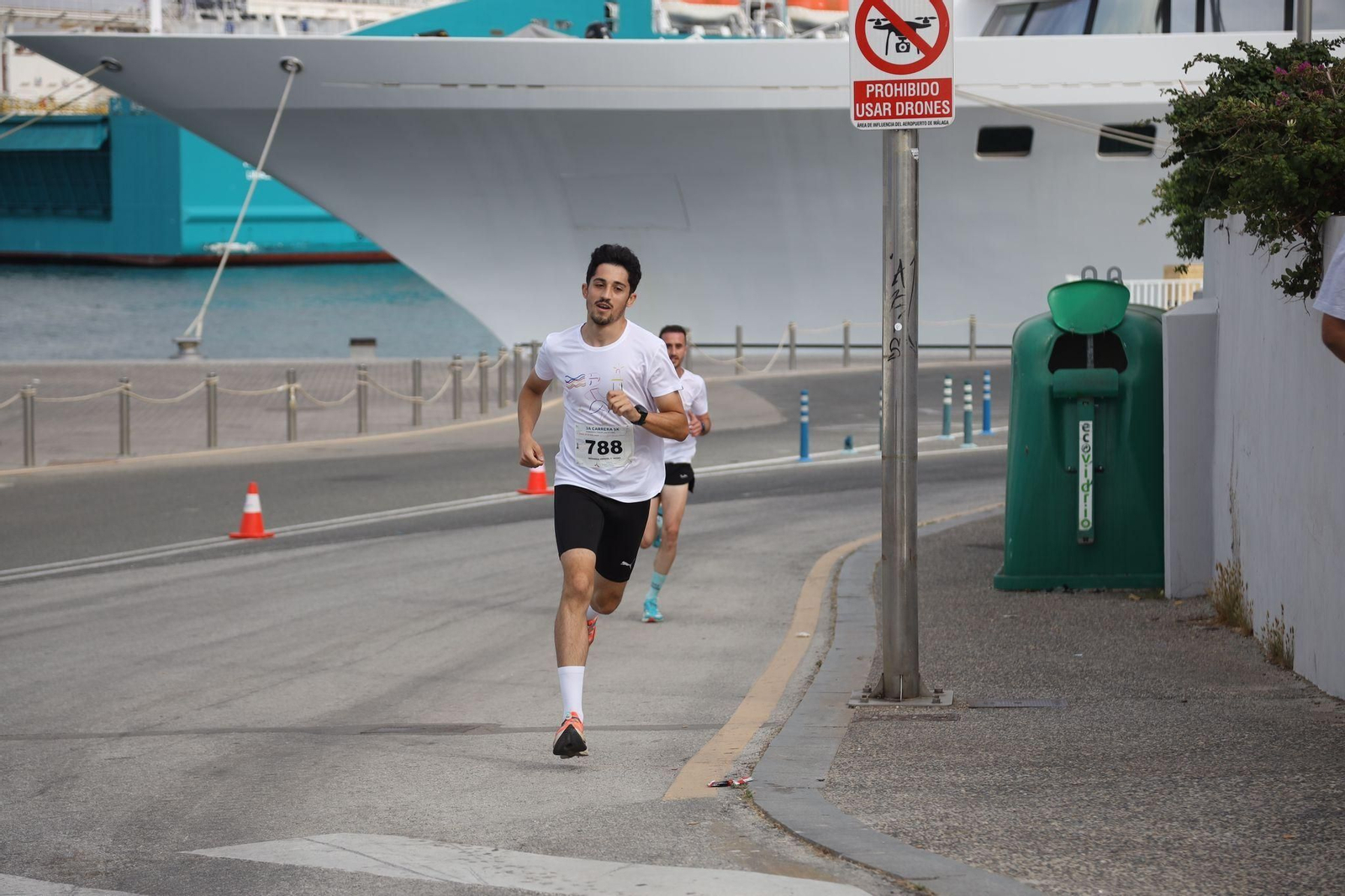 Las fotos de la 3ª carrera solidaria Memorial Vicente Granados en Málaga