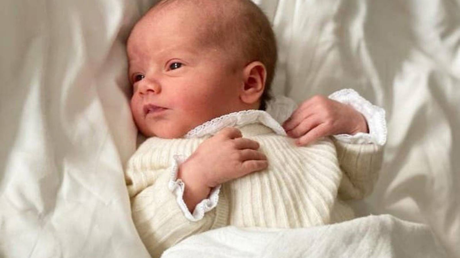 El pequeño Julian, en la foto oficial tras su nacimiento el pasado 26 de marzo.