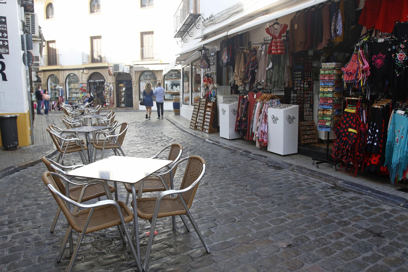 Calle de la Judería de Córdoba, prácticamente vacía. Calle de la Judería de Córdoba, prácticamente vacía.