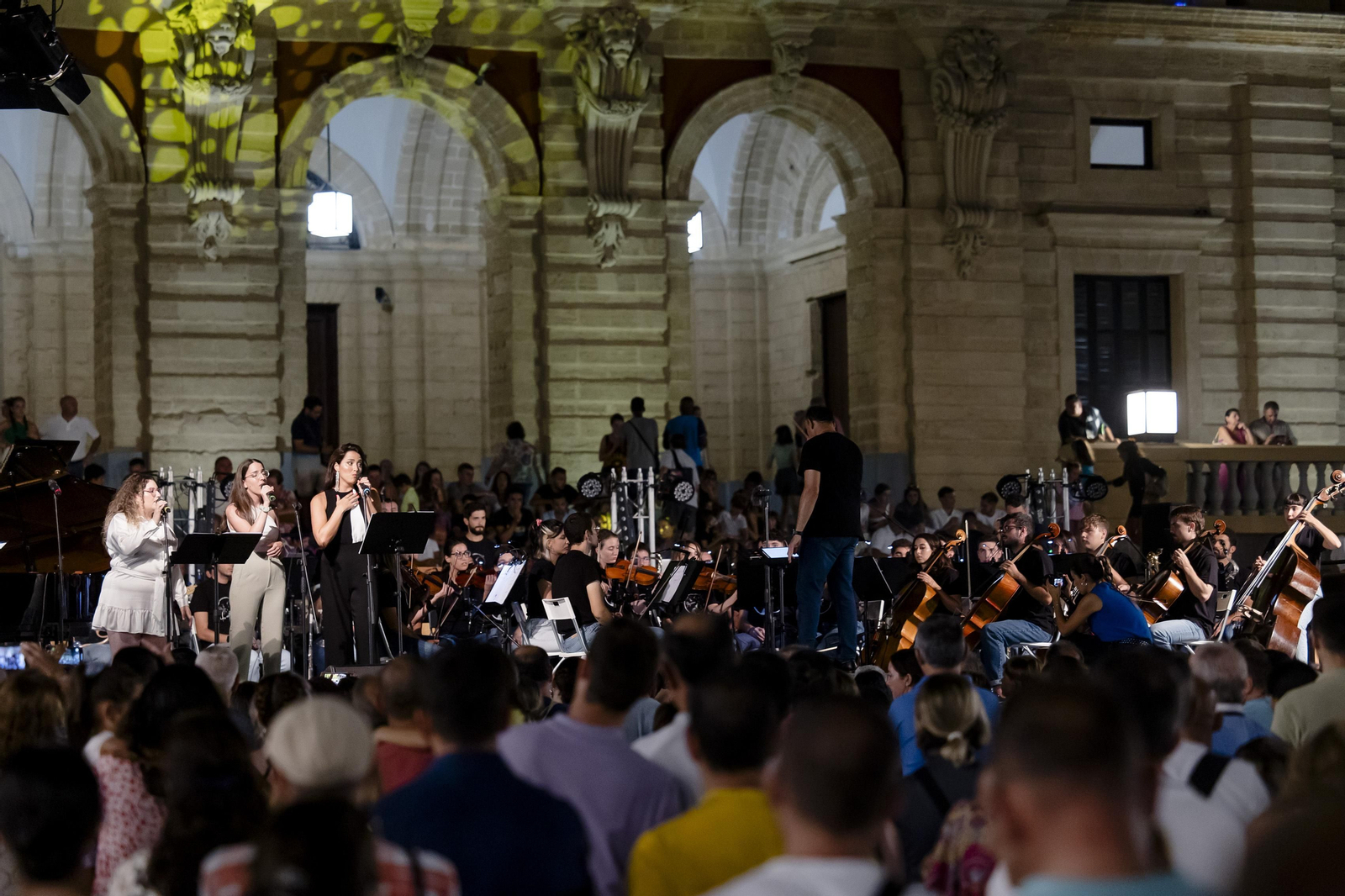 Las imágenes de la Noche Blanca en San Fernando