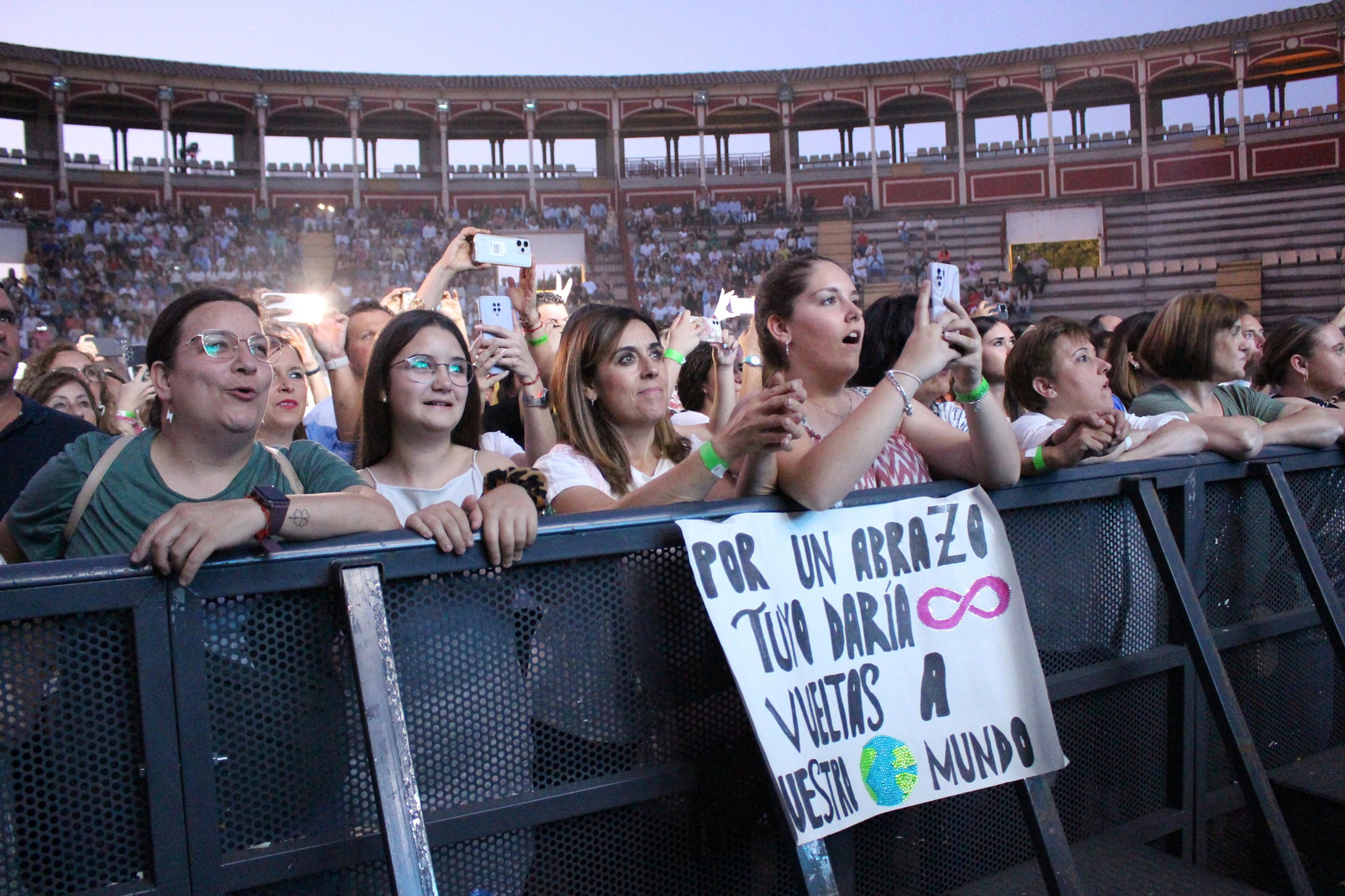 Las mejores fotos del concierto de India Martínez en Lucena