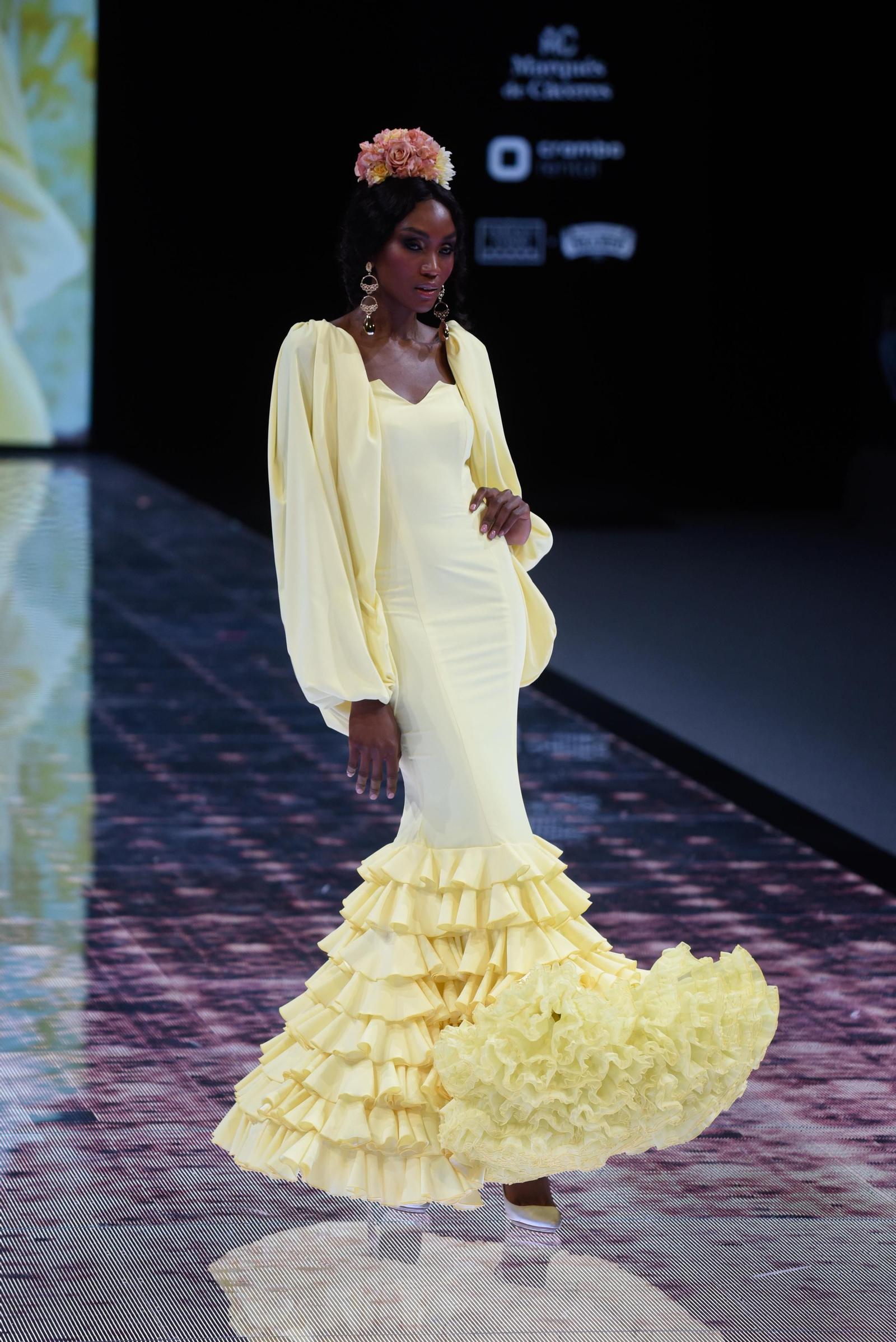 El desfile de Carmen Raimundo en SIMOF 2024, todas las fotos