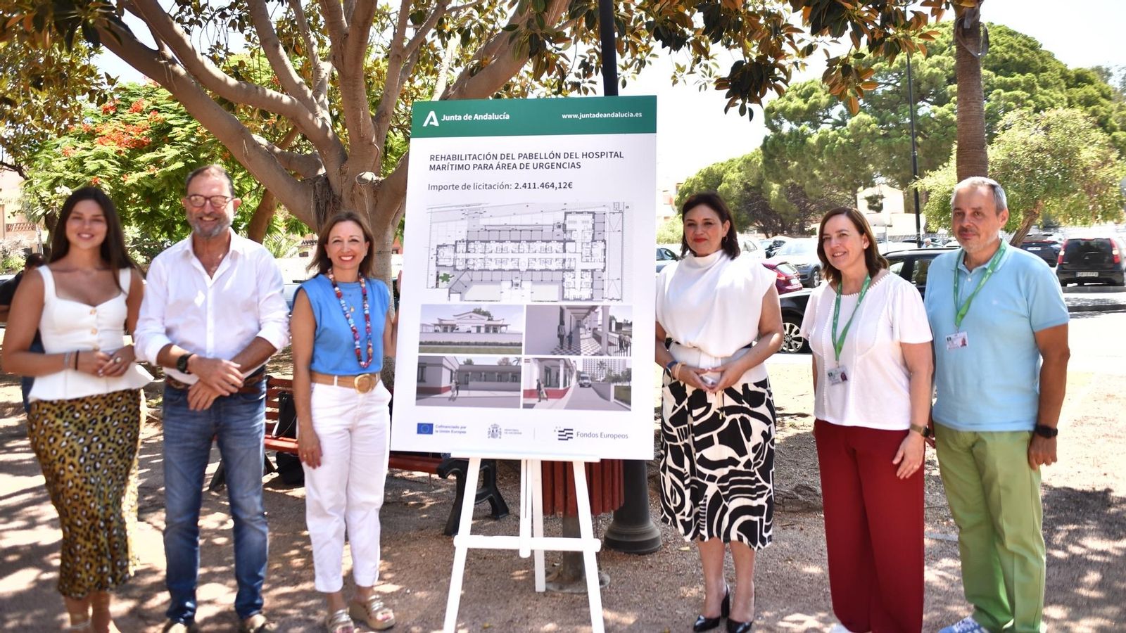 Autoridades en la presentación del proyecto.