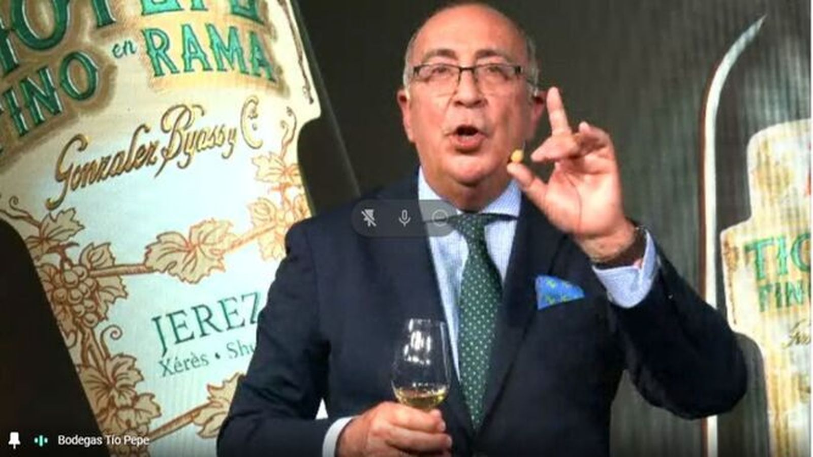 Antonio Flores, enólogo de González Byass, durante la presentación de la última edición de Tío Pepe en Rama.