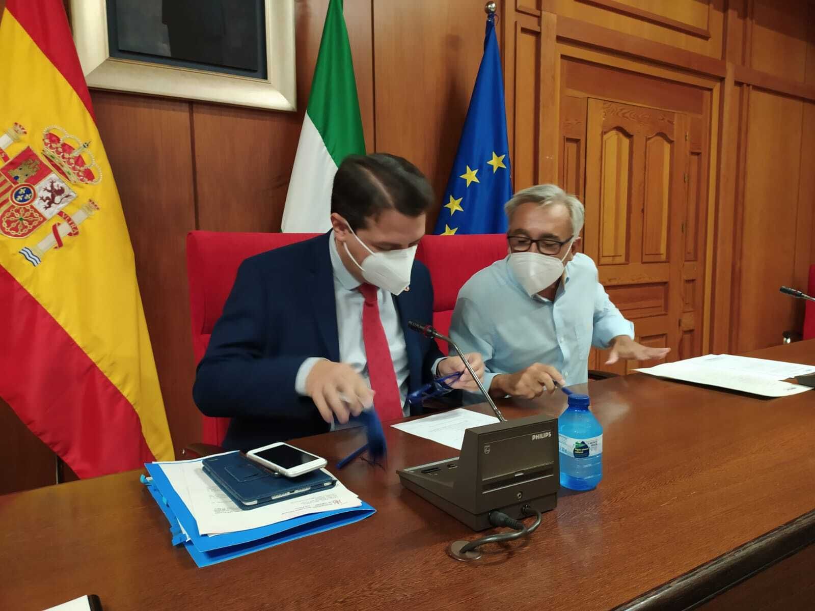 El alcalde de Córdoba, José María Bellido, durante el Pleno.