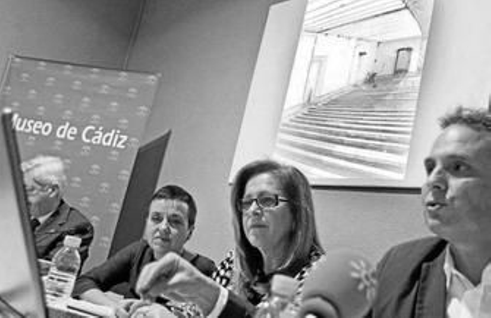 El arquitecto Francisco Reina explicó los aspectos esenciales del proyecto.