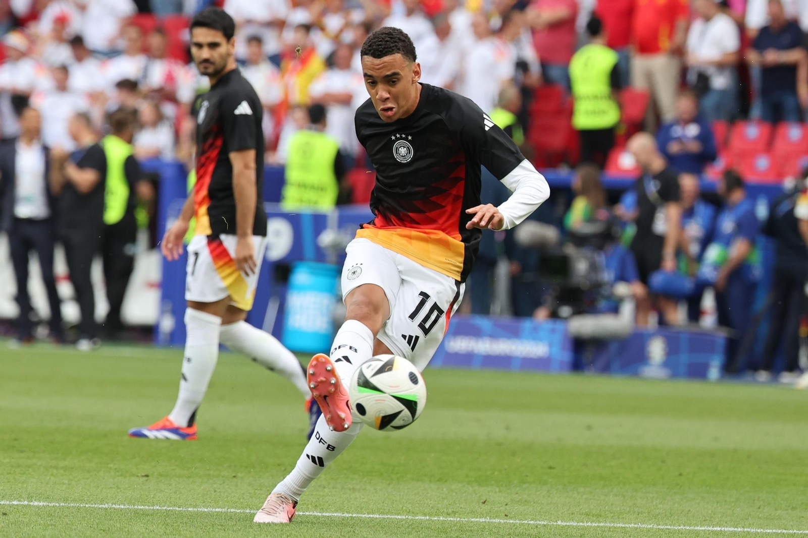 UEFA EURO 2024 quarter (7597628).jpg