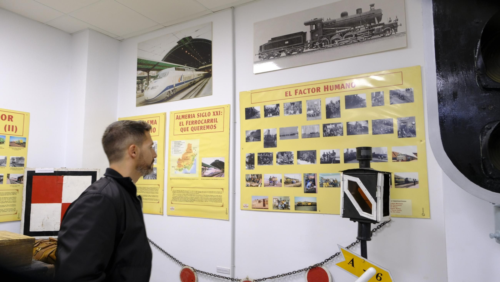 Jornada de puertas abiertas de la Asociación de Amigos del Ferrocarril de Almería (ASAFAL), en imágenes