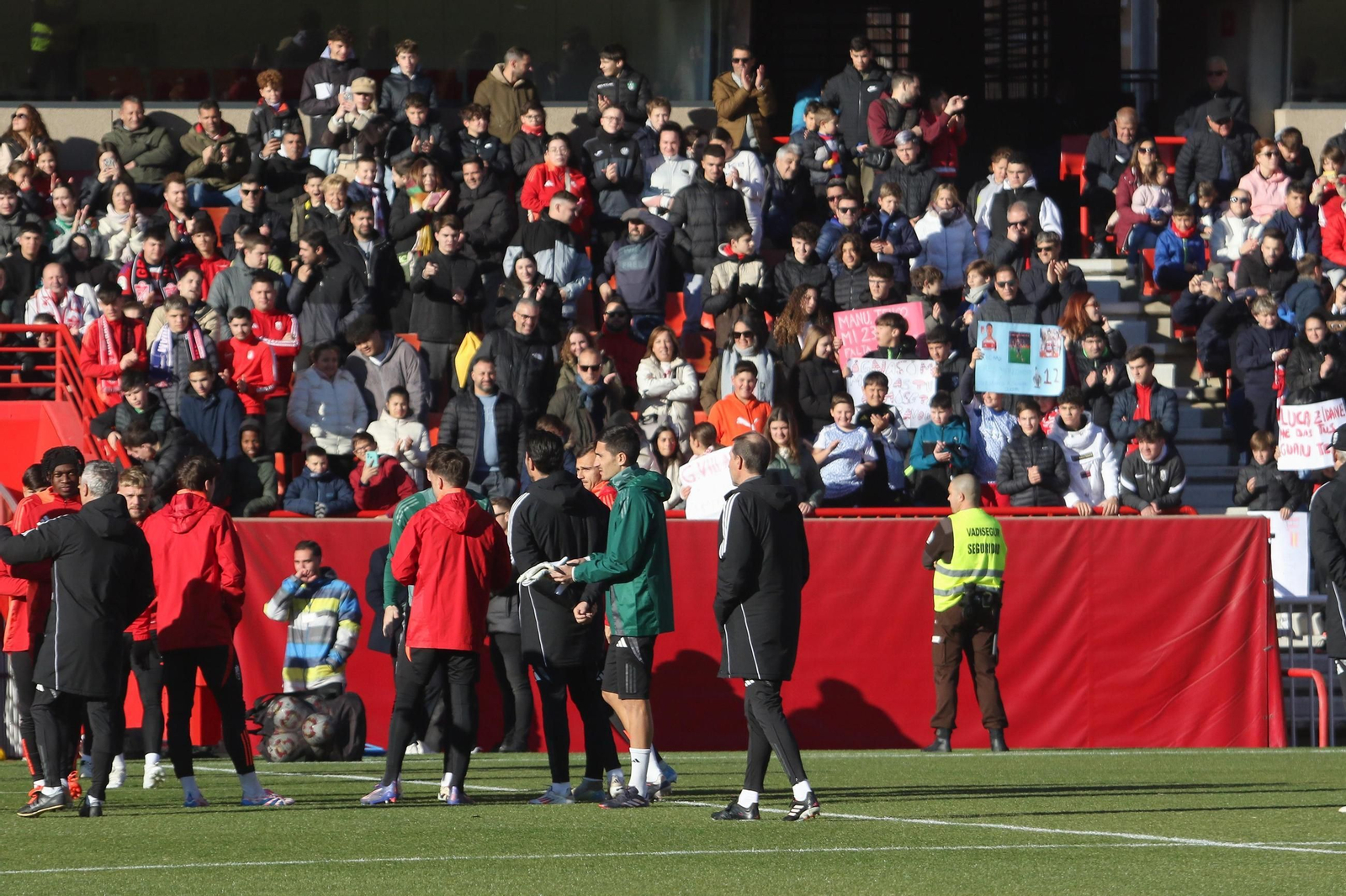 Las mejores imágenes del entrenamiento del Granada CF en Los Cármenes