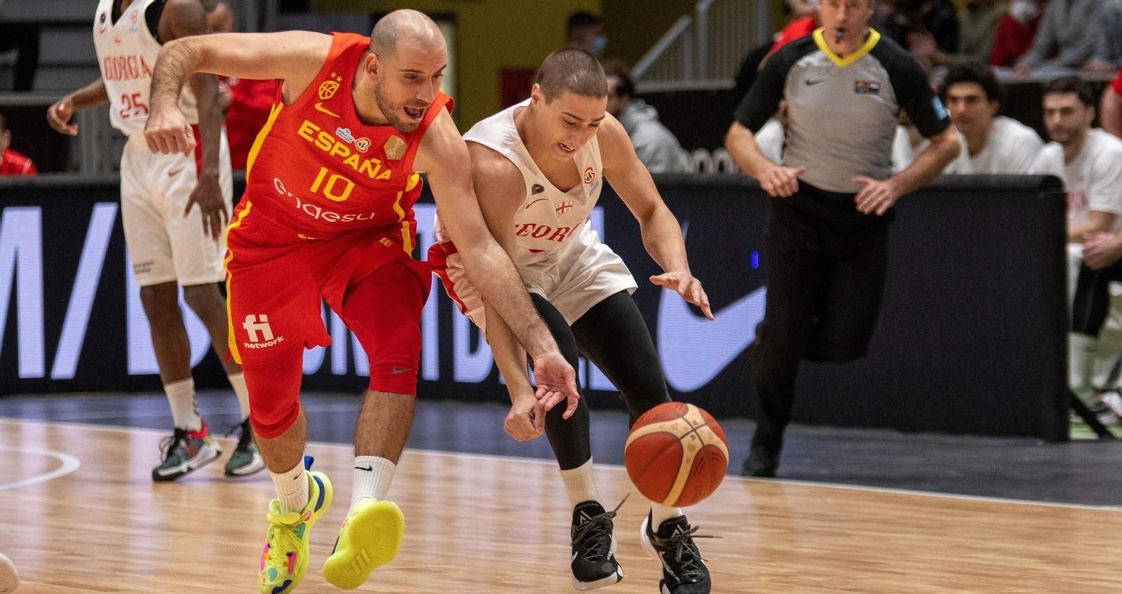 Quino Colom, durante un partido con la selección española.