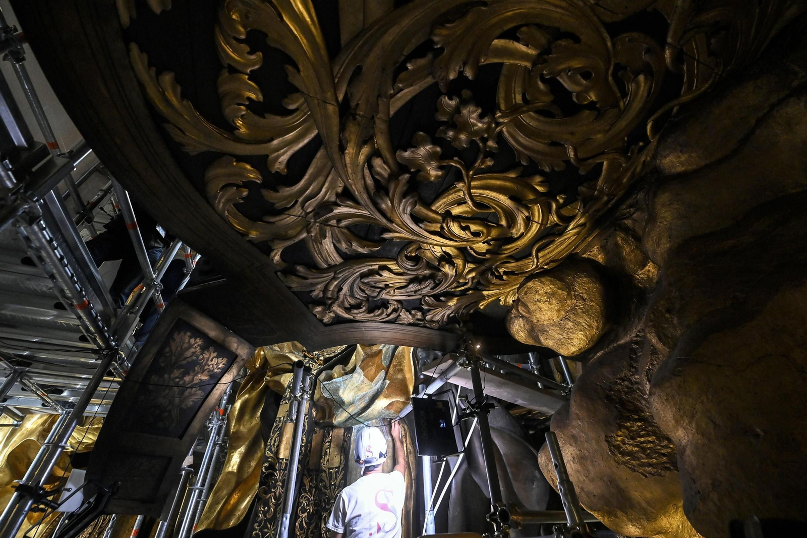 Restauración del Baldaquino de Bernini en el Vaticano