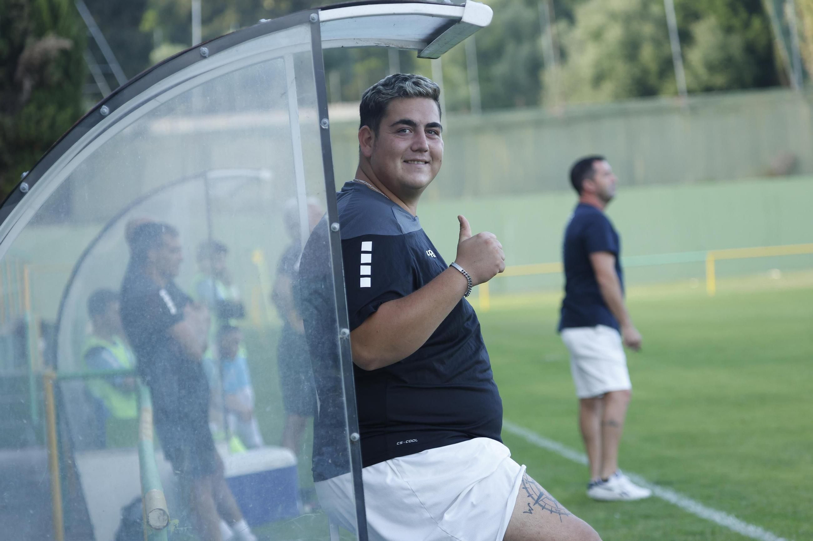 "Las fotos del partido de entrenamiento de la Balona con el Mons Calpe de Gibraltar"