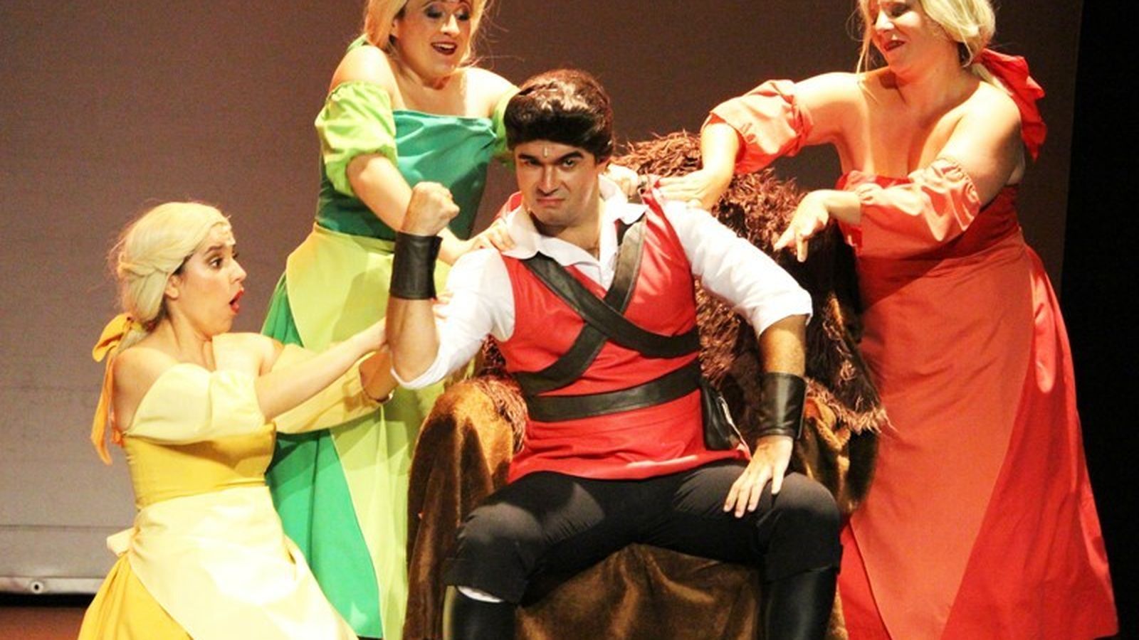 El personaje de Gaston en su número musical.