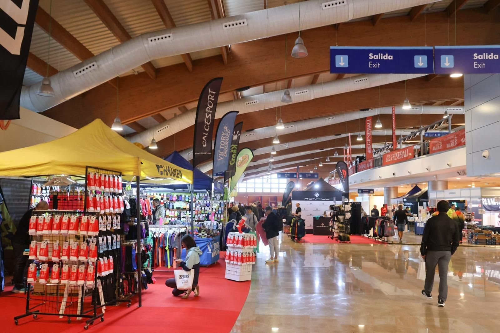 La Feria del corredor del Maratón de Málaga 2025, en imágenes