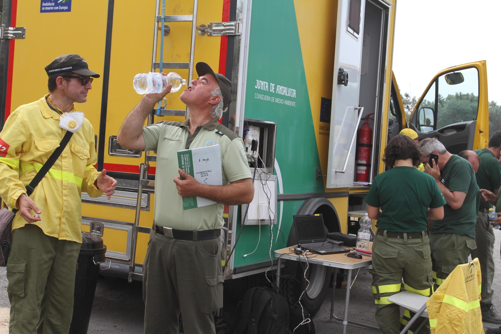 Las imágenes del incendio en Moguer y Mazagón