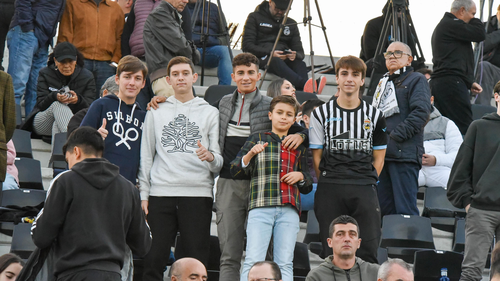 Búscate durante el Balona - UCAM Murcia en el Ciudad de La Línea
