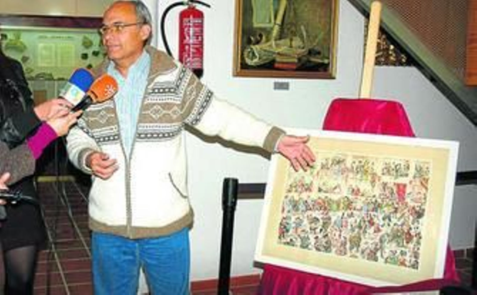 El profesor Andrés Bolufer durante la presentación de la obra, ayer.