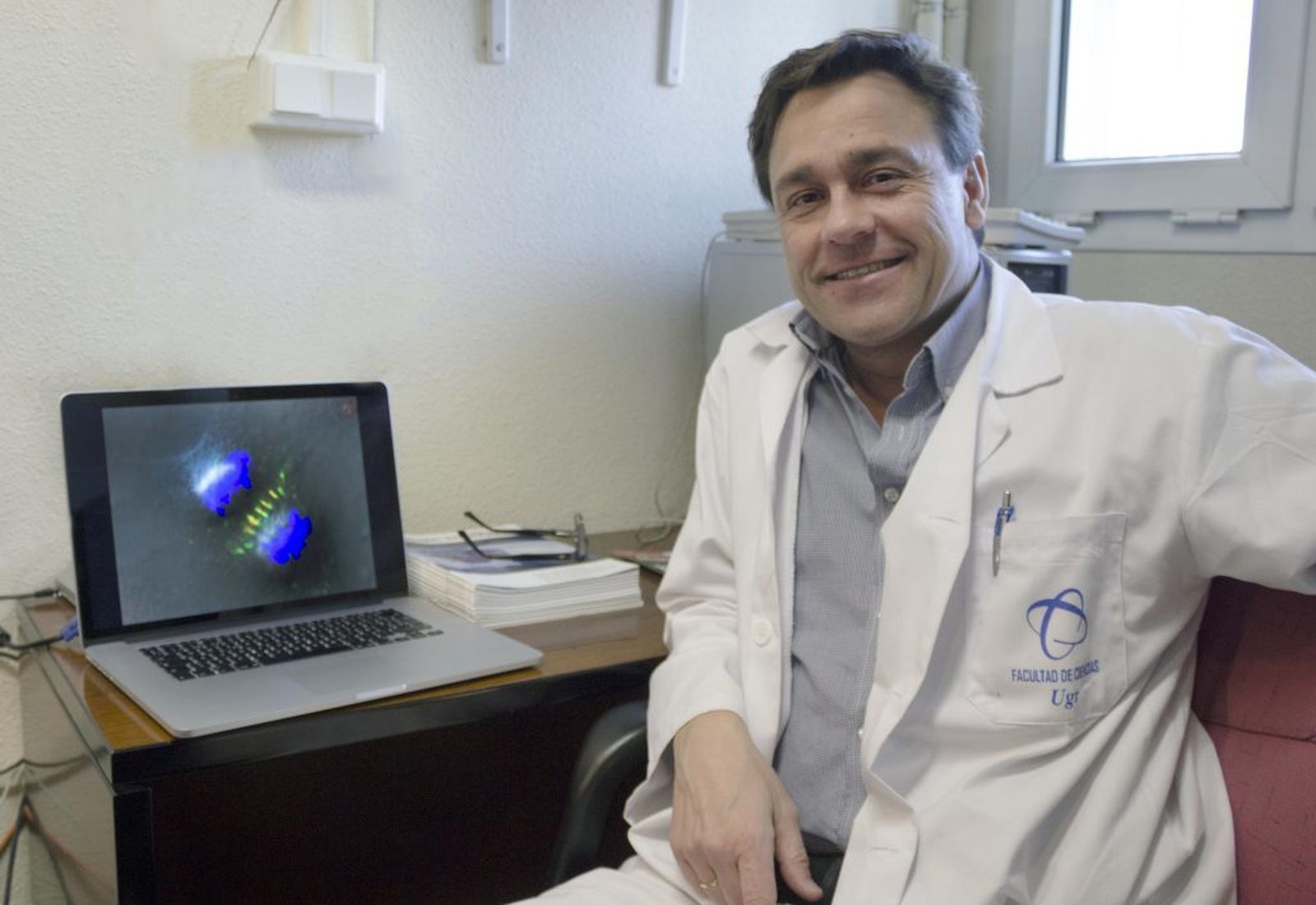 El investigador de la UGR Francisco Abadía-Molina, autor principal de este trabajo.