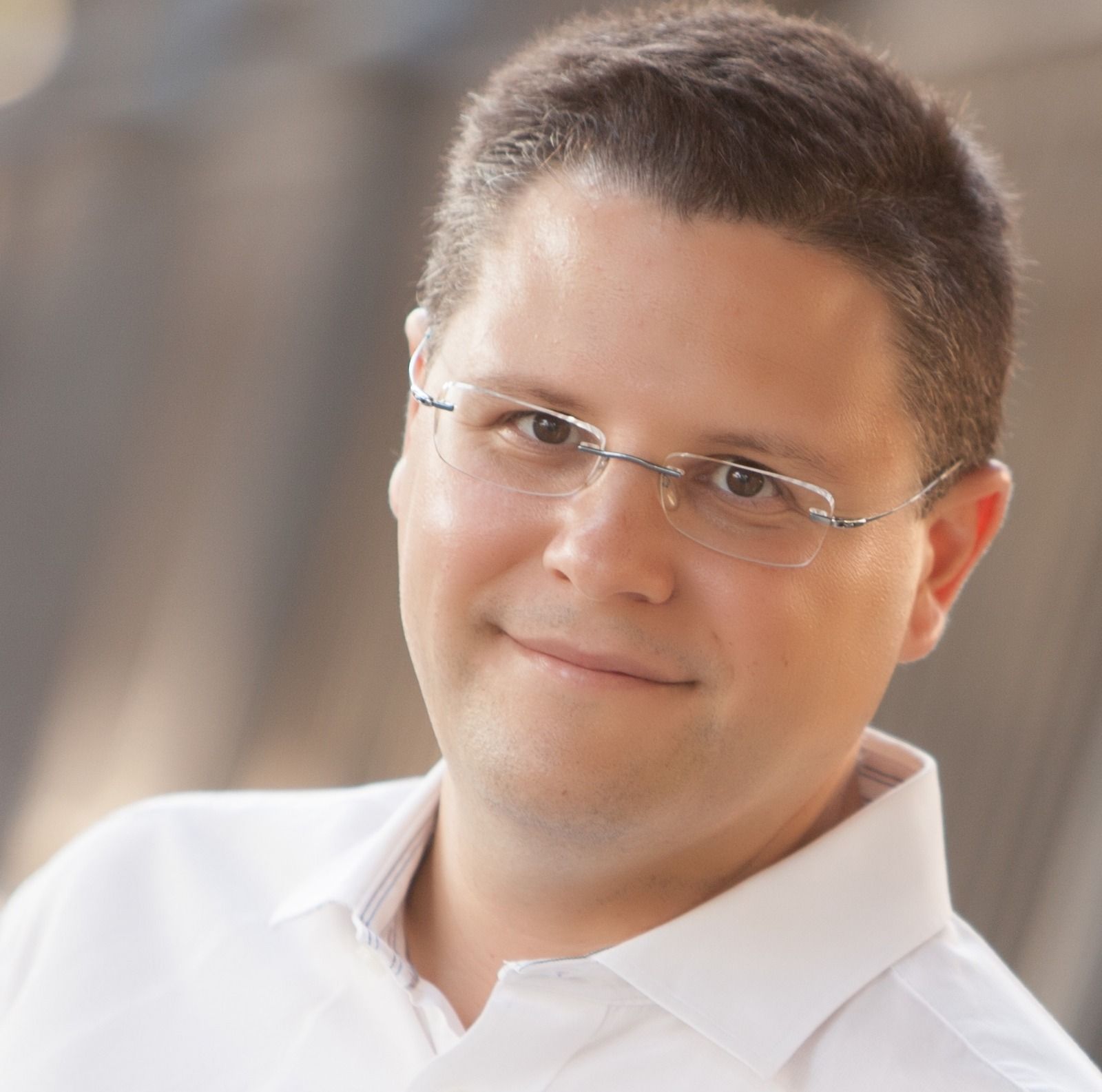 Bruno Nievas. Médico y escritor. 'Loba Negra'. Juan Gómez–Jurado.