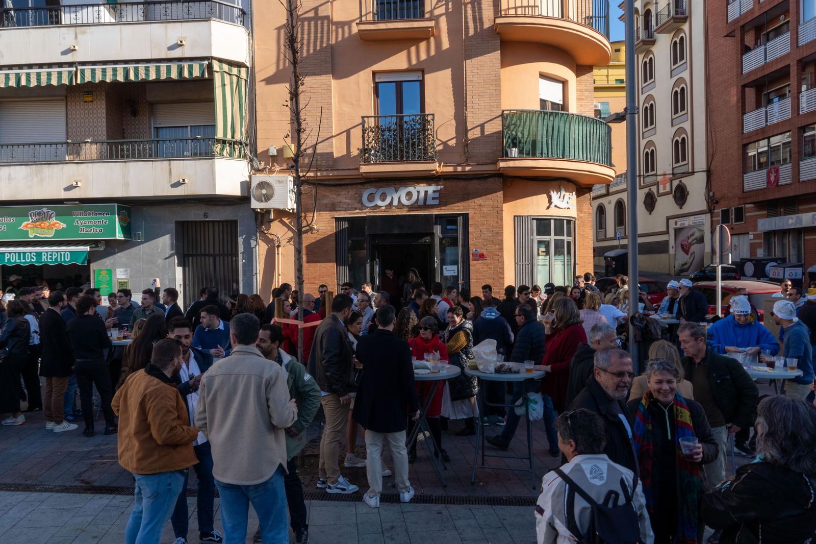 Imágenes de la fiesta del 31 de diciembre en las calles de Huelva