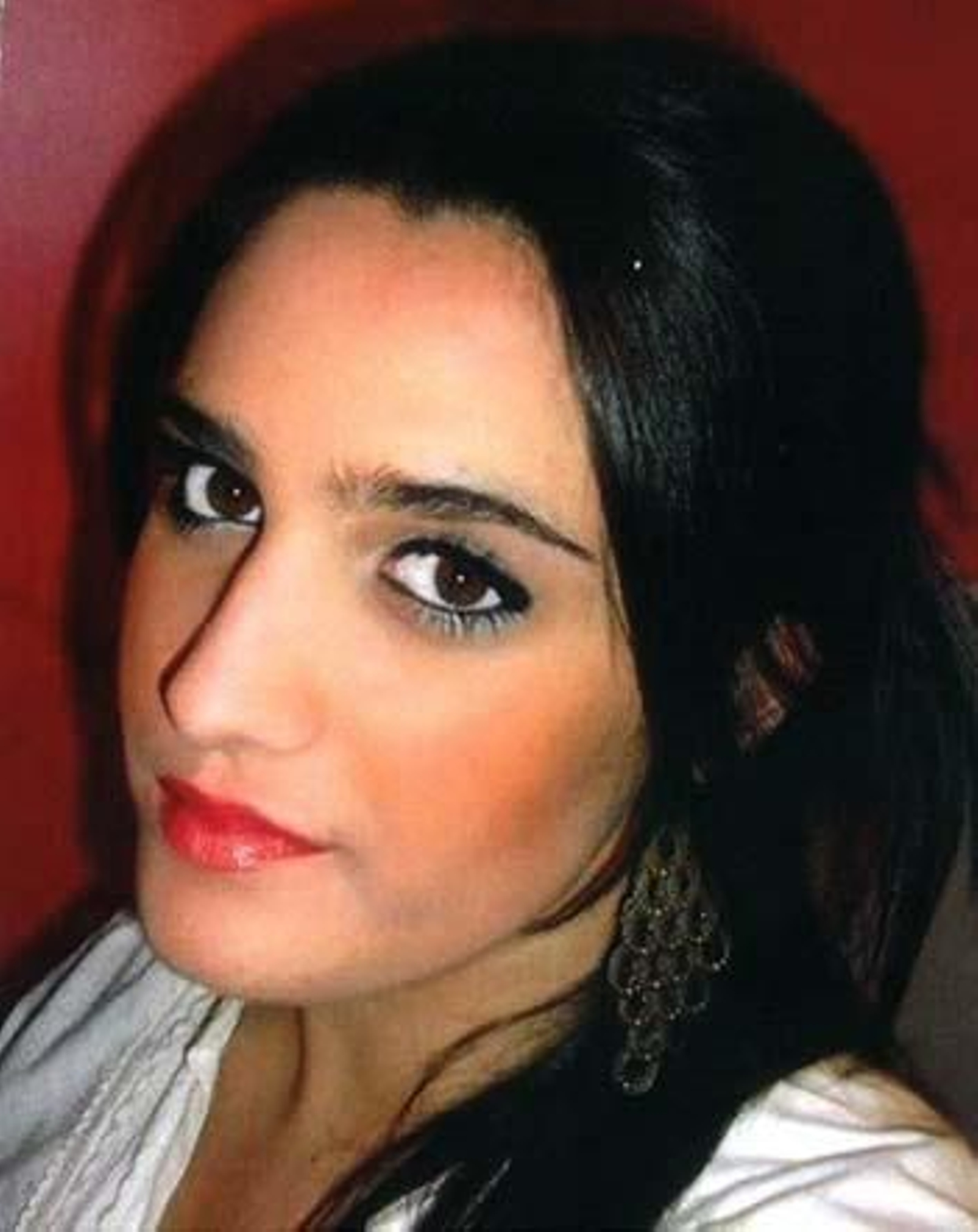 Ana Elisabeth León Ruiz (18)