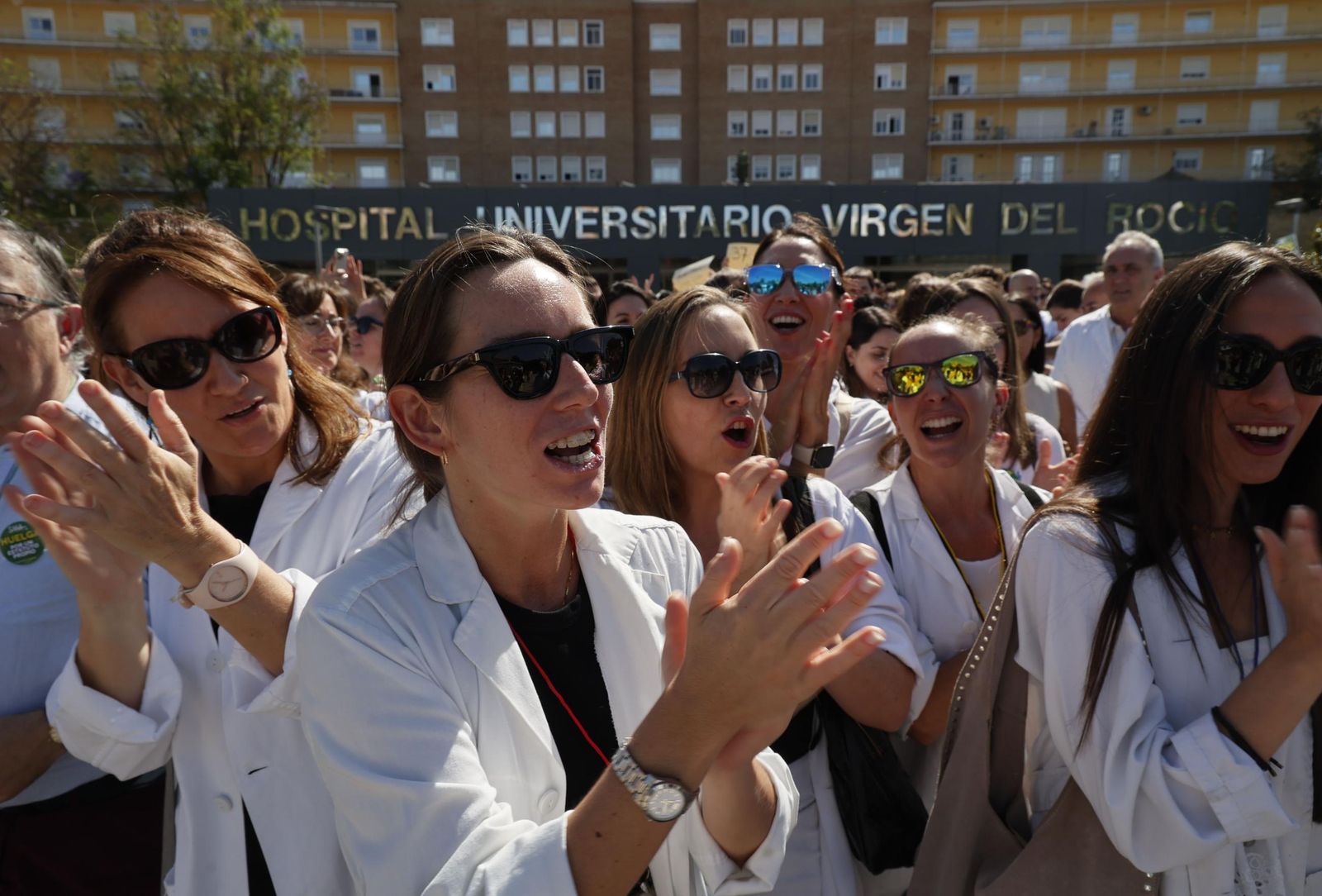 Las imágenes de la manifestación de los médicos sevillanos contra el nuevo estatuto