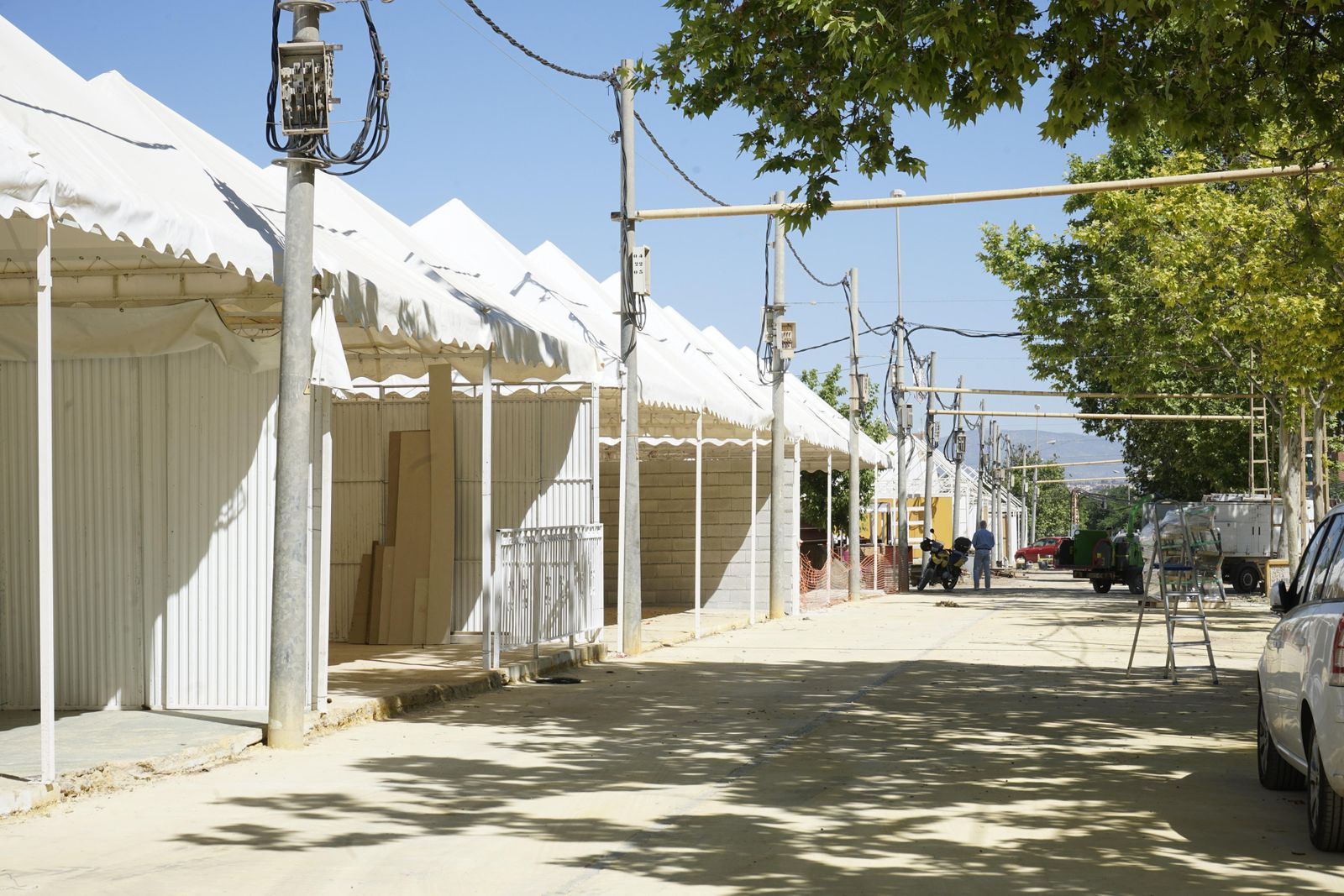 El montaje de la feria de Granada, en imágenes