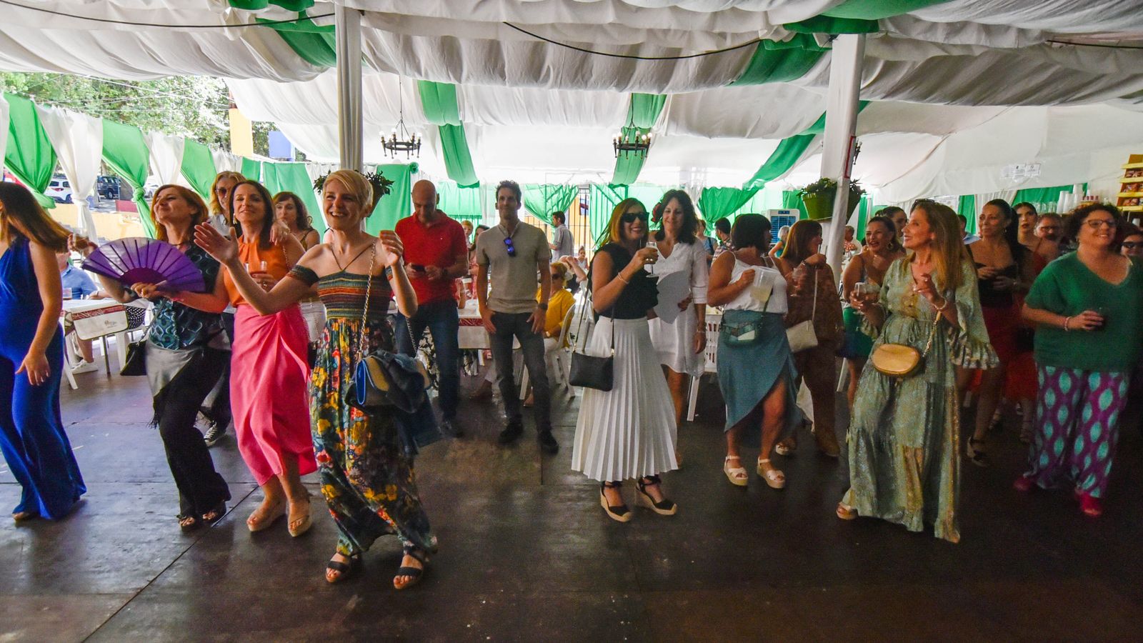 Fotos del miercoles en la Feria Real de Algeciras Dia de la Mujer