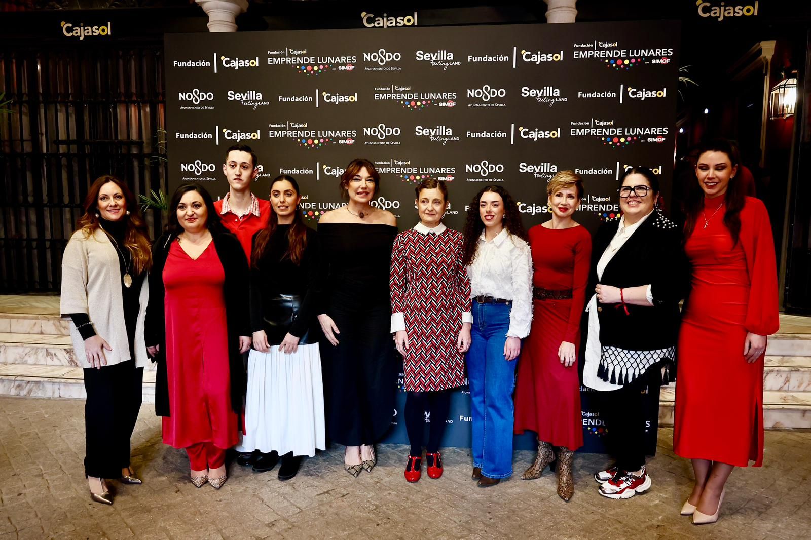 Los diseñadores de Emprende Lunares con SIMOF con Raquel Revueta.