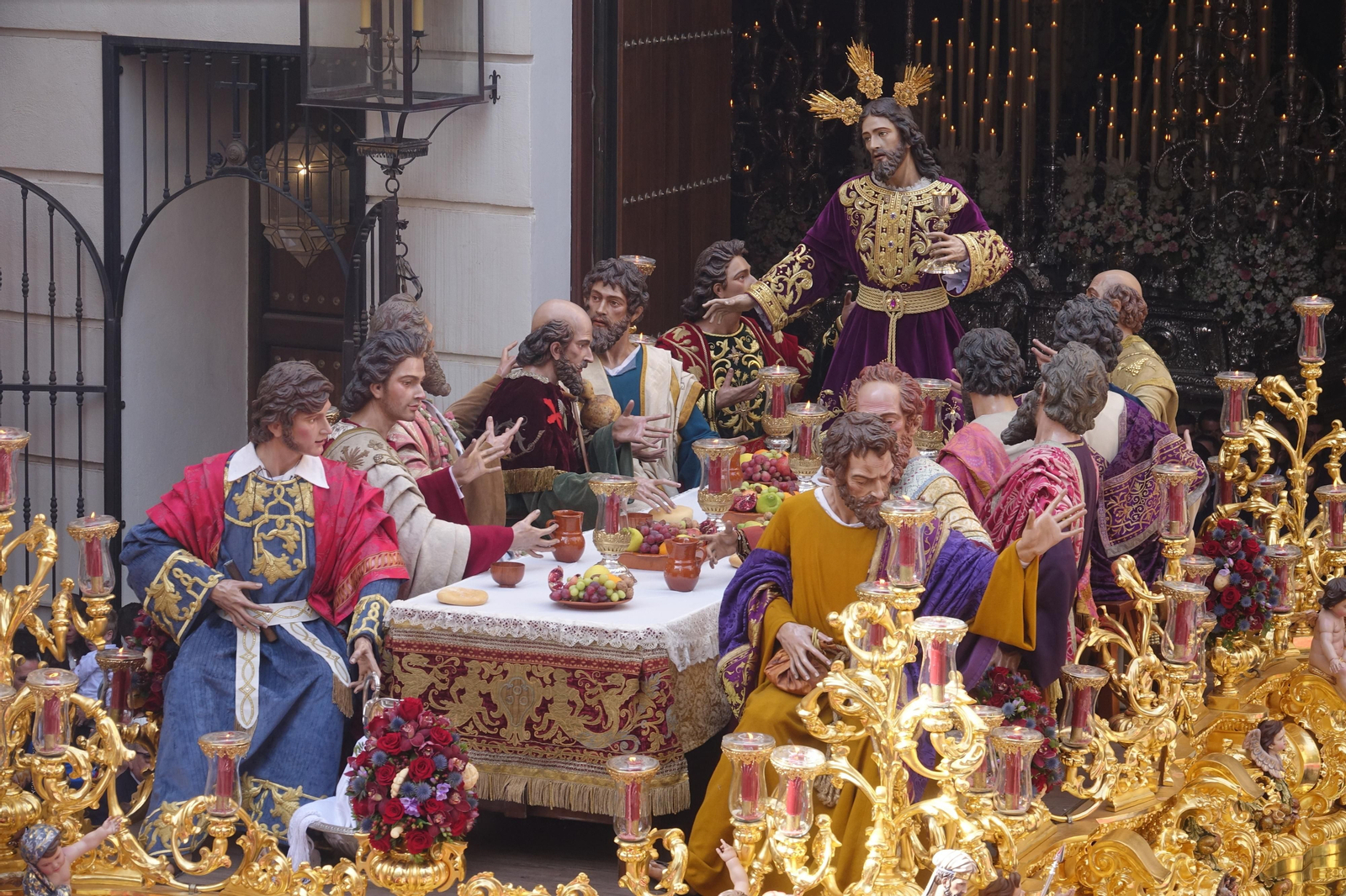 La Sagrada Cena en el Jueves Santo de Málaga, en fotos