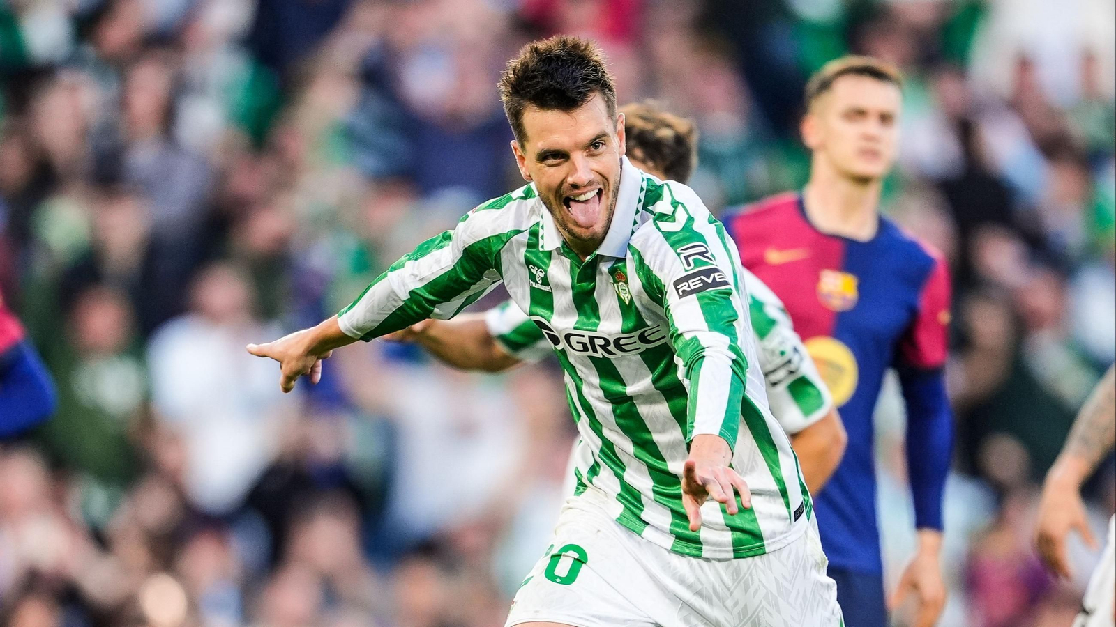 Lo Celso anotando gol en el partido de ida ante el Barcelona