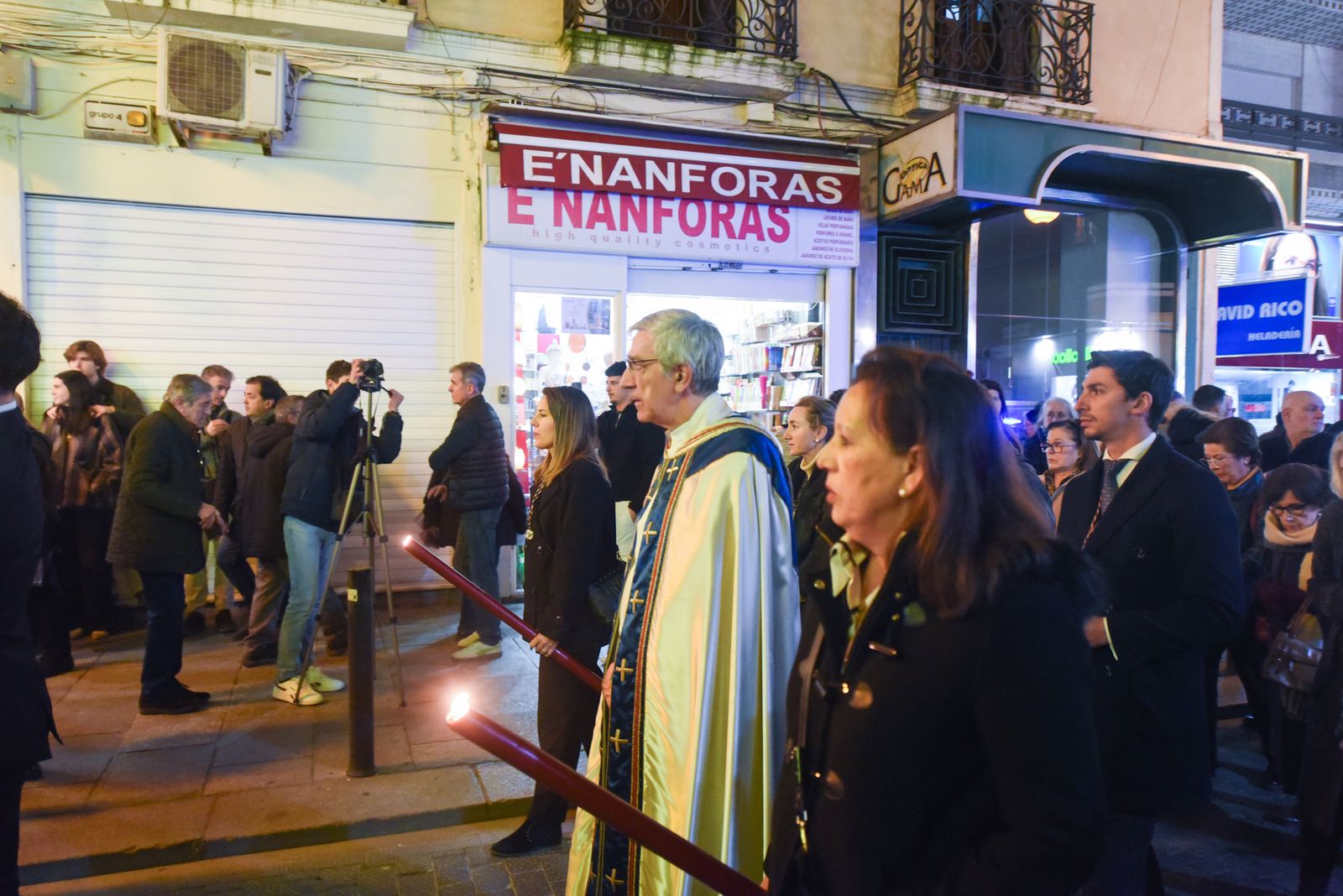 Las fotos del vía crucis de la hermandad de la Buena Muerte