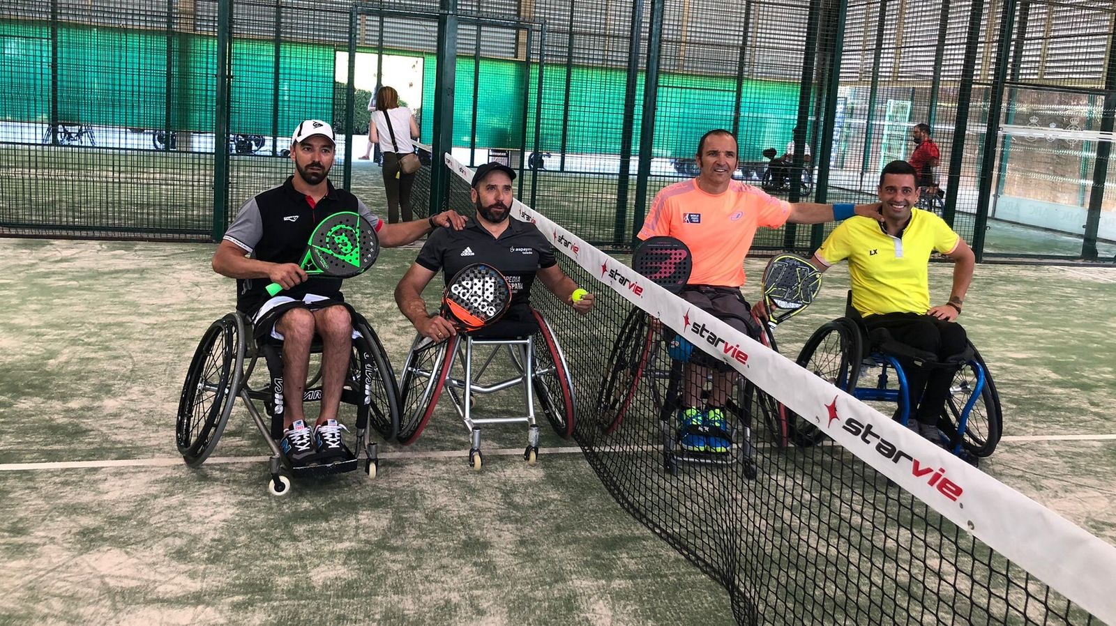 Los cuatro finalistas antes de comenzar el trepidante partido por el título en Pineda.