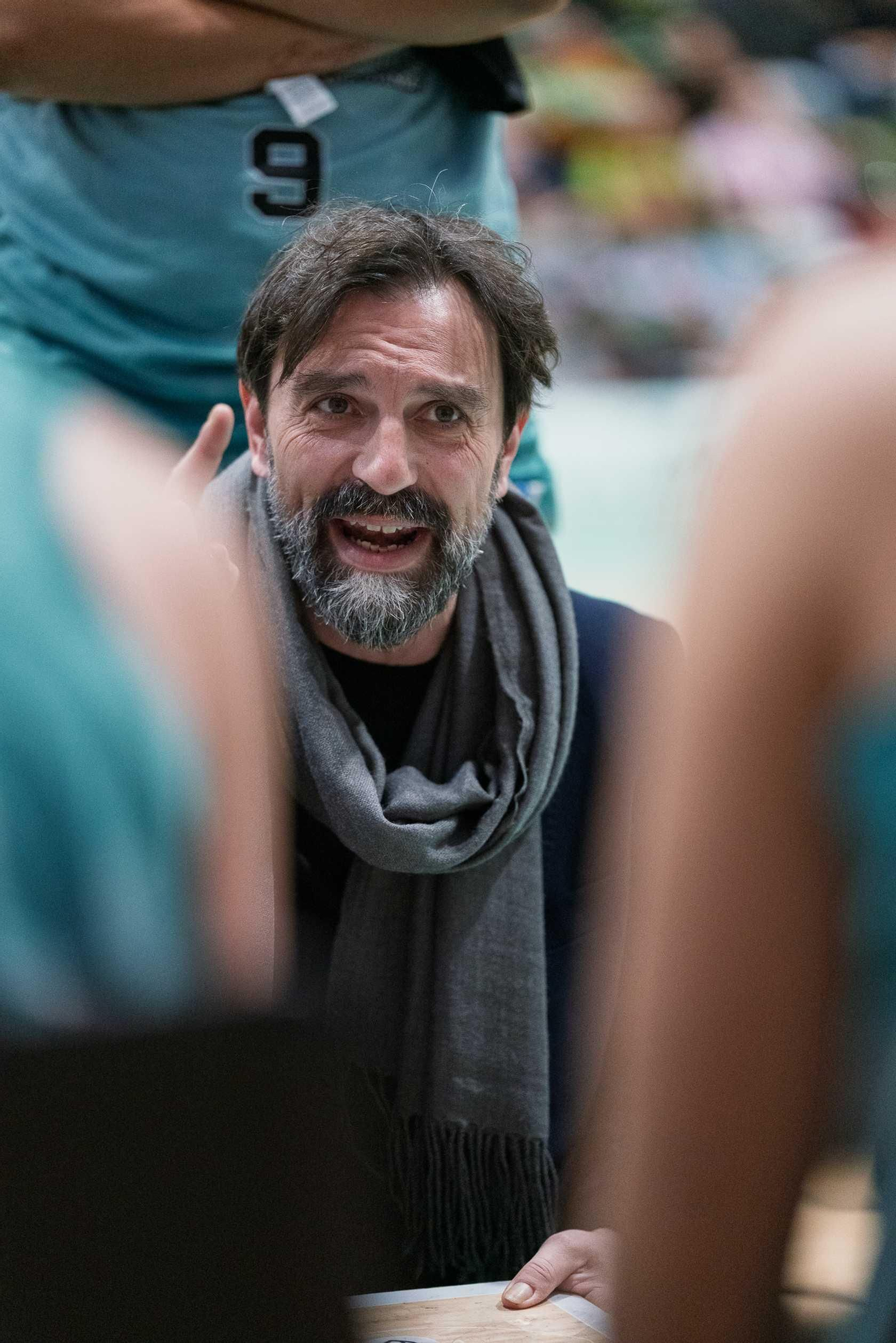 Gran remontada del CAB Estepona ante el Joventut (66-62)