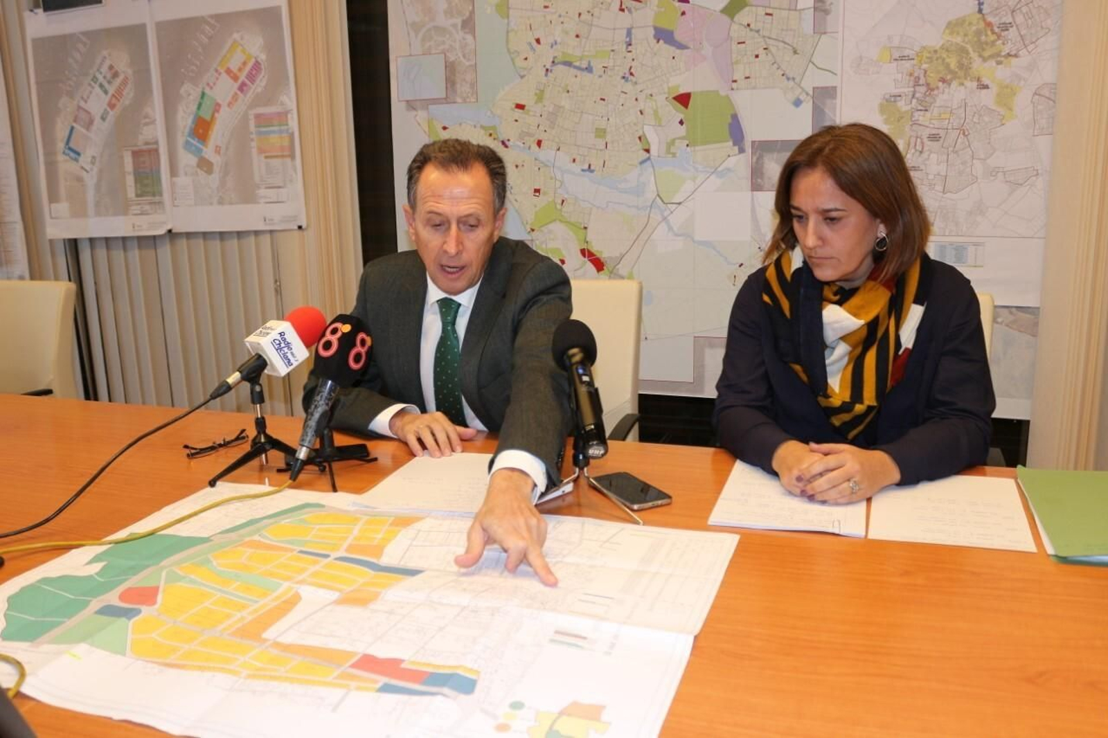 José María Román y Ana González.