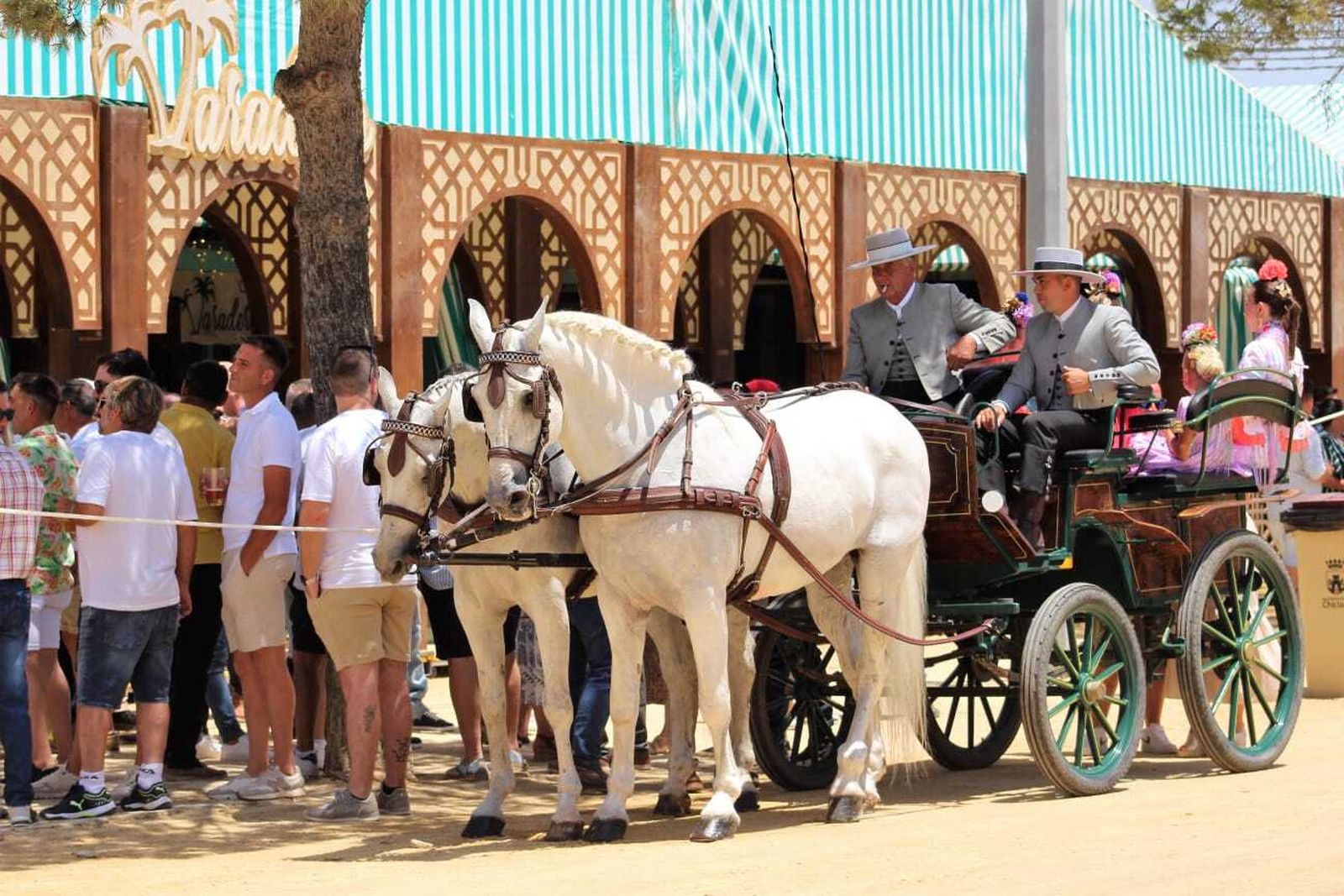 Búscate en las imágenes del viernes de Feria de Chiclana 2024
