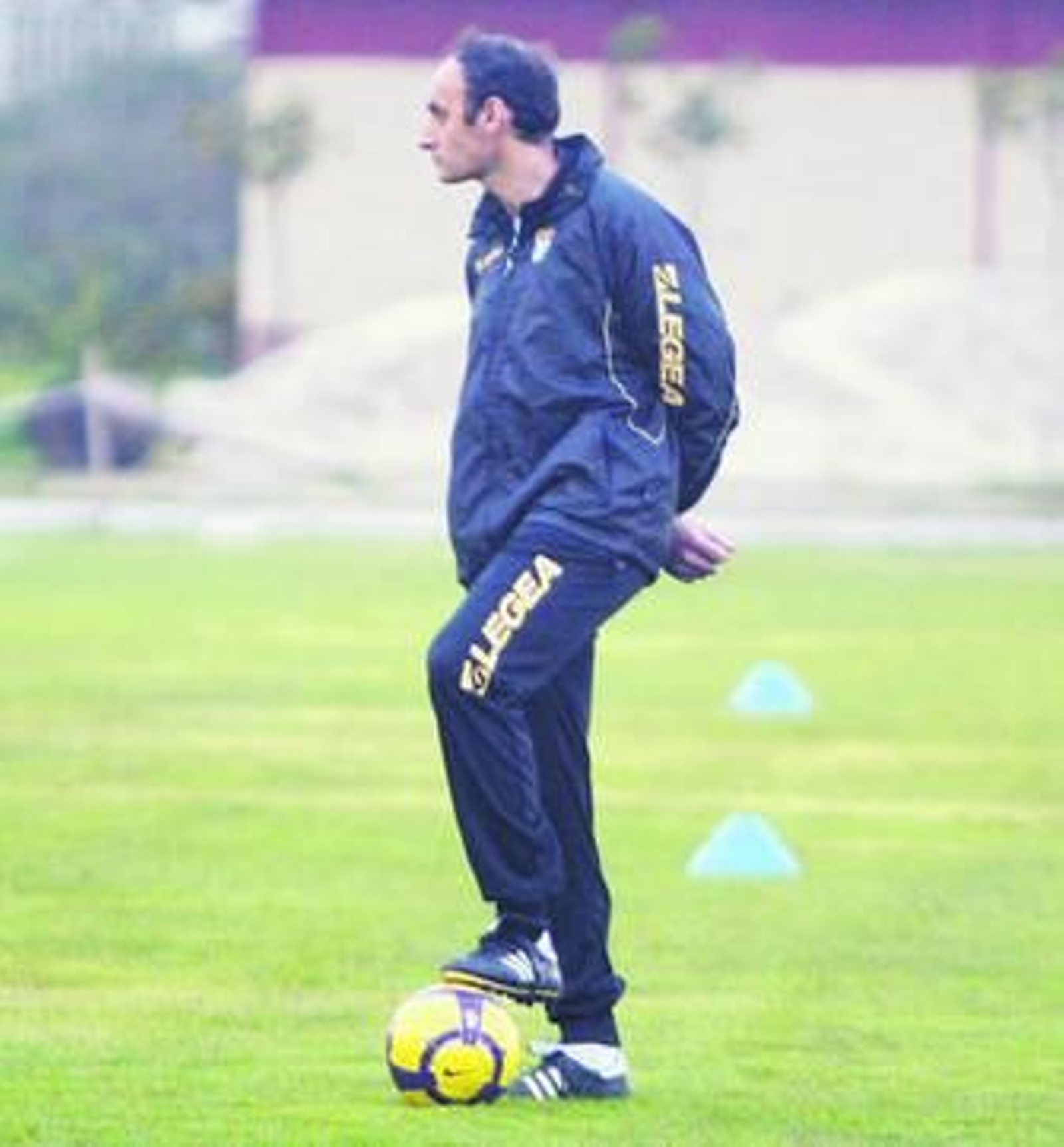 Antonio Poyatos cree que el Xerez le plantará cara al Zaragoza y que puede volver con los tres puntos.