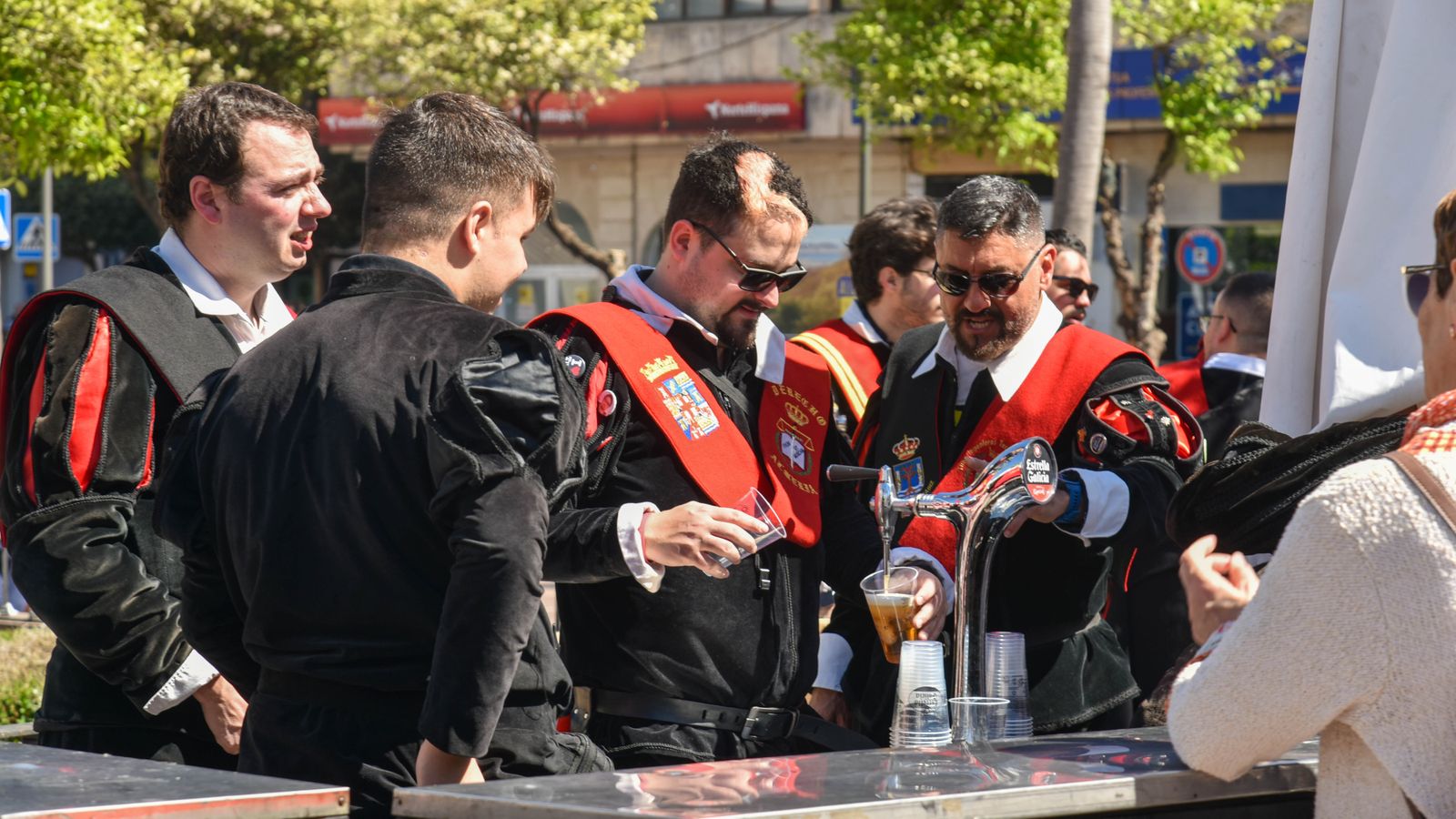 Fotos del pasacalles del X Certamen Internacional de Tunas Ciudad de Algeciras