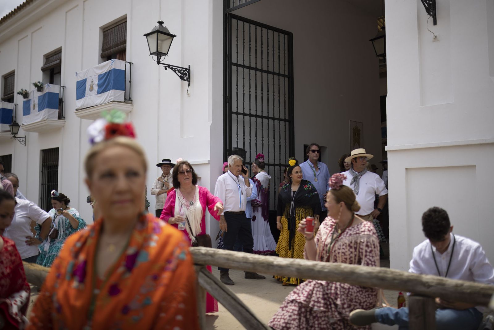 El Rocío 2023: Imágenes de ambiente en la aldea durante la presentación de las Hermandades