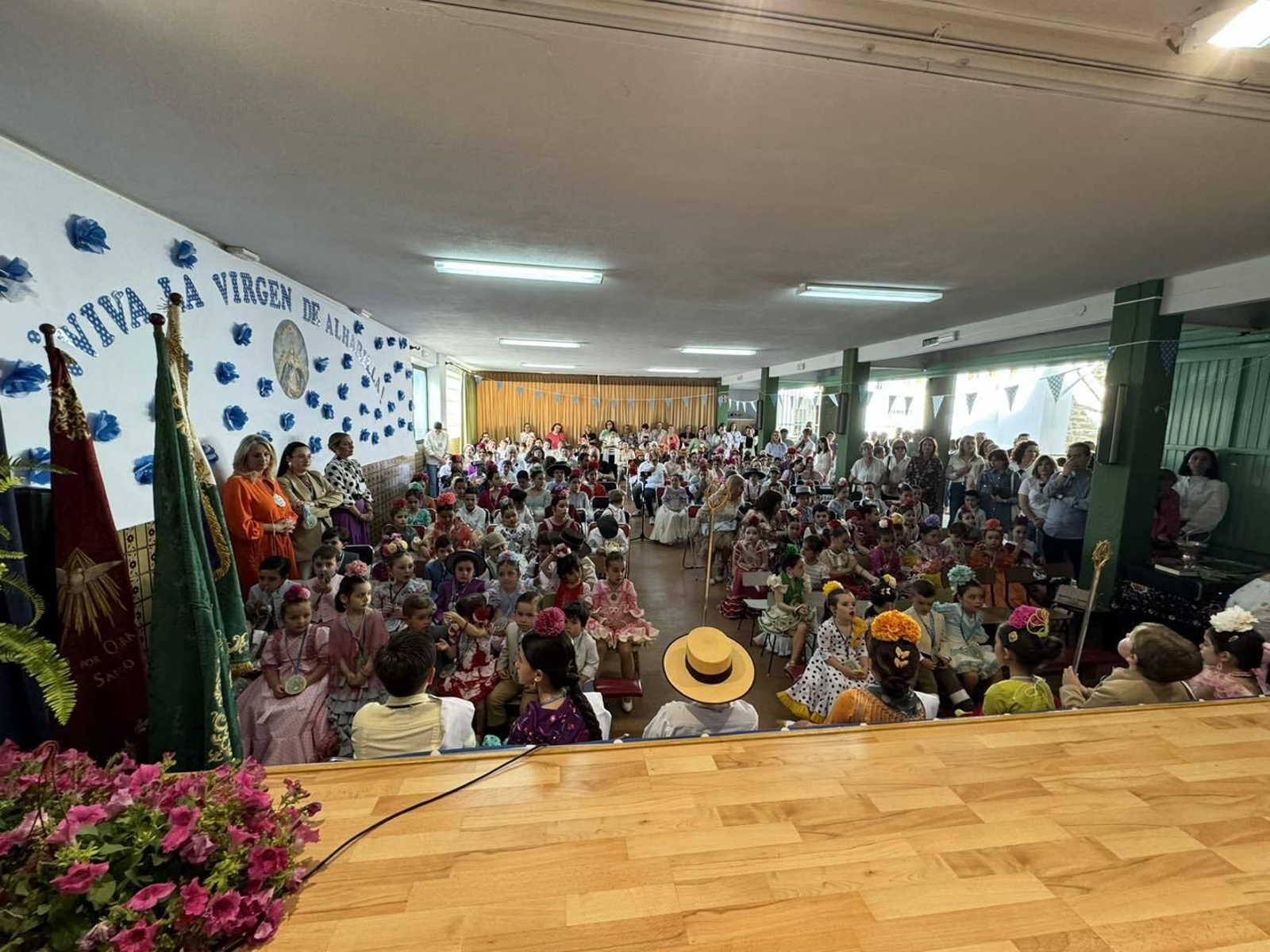 En imágenes: Los más pequeños celebran su romería escolar en Porcuna