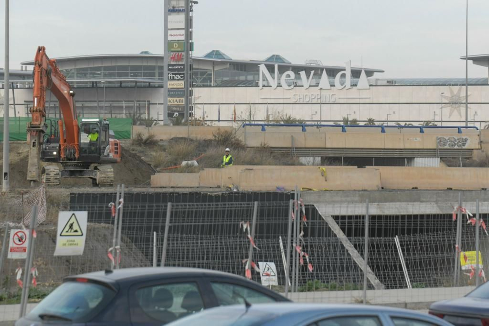 Maquinaria en la Circunvalación realizando las obras. Maquinaria en la Circunvalación realizando las obras.